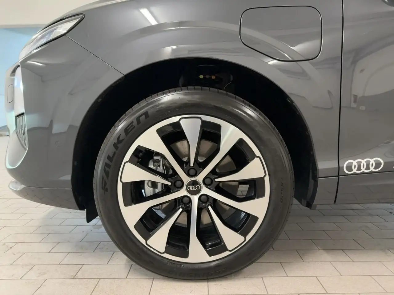 Audi Q3 e-hybrid S tronic 15