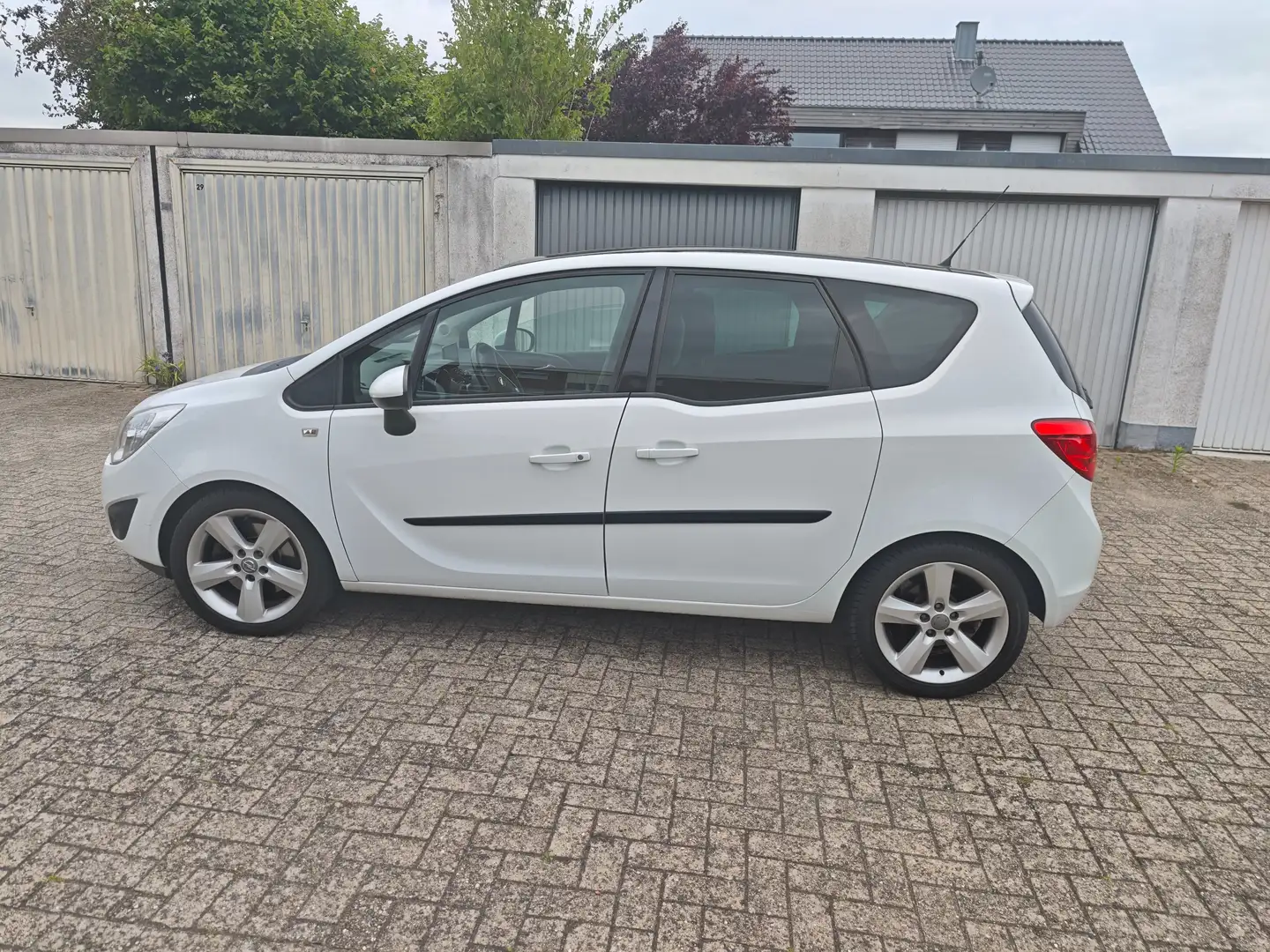 Opel Meriva Meriva 1.7 CDTI Color Edition Weiß - 2