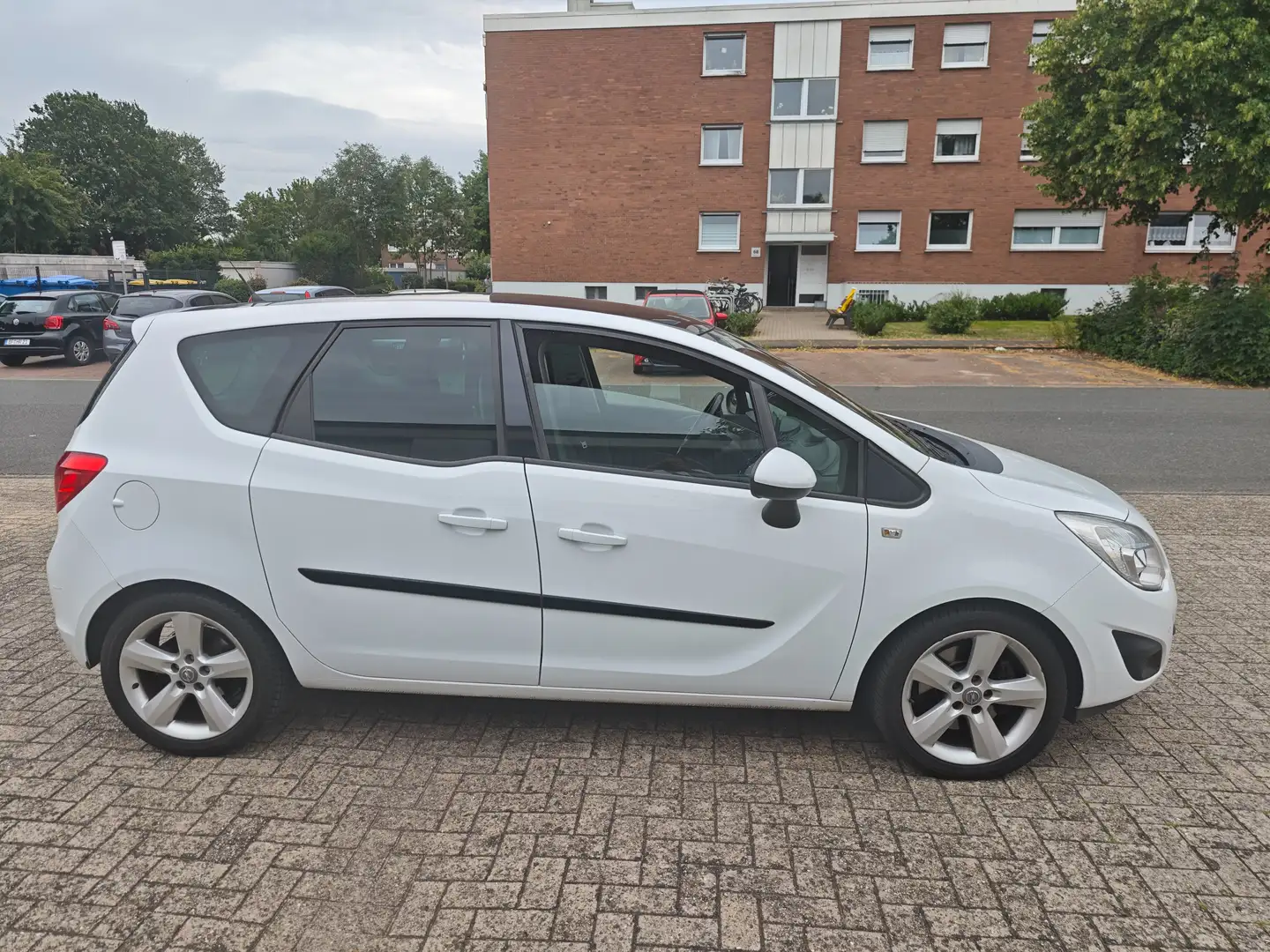 Opel Meriva Meriva 1.7 CDTI Color Edition Weiß - 1