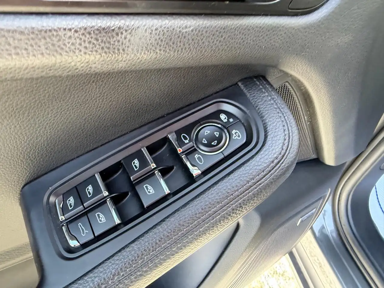 Porsche Macan снимка Porsche Macan