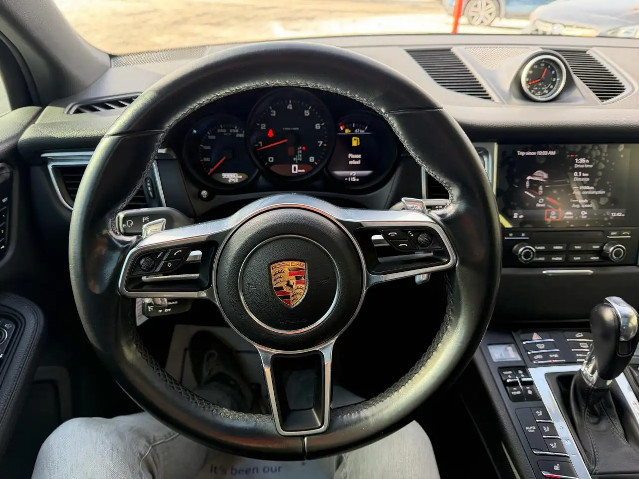 Porsche Macan снимка Porsche Macan
