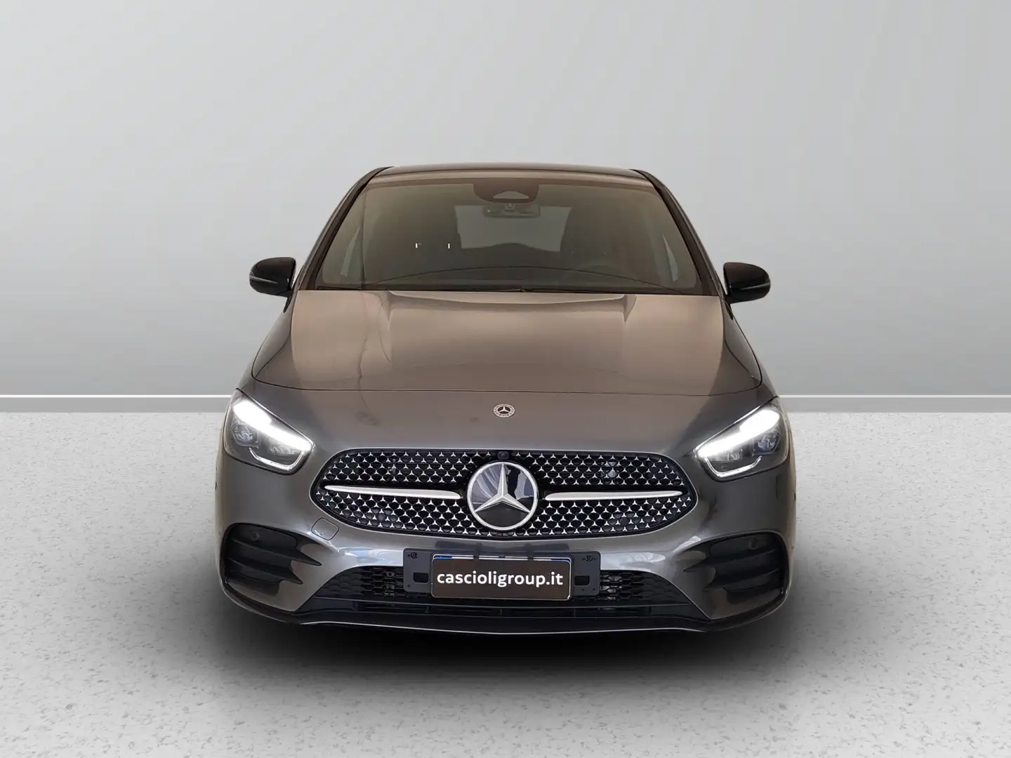 Mercedes-Benz B 200 200 d AMG Line Advanced Plus auto Grijs - 2