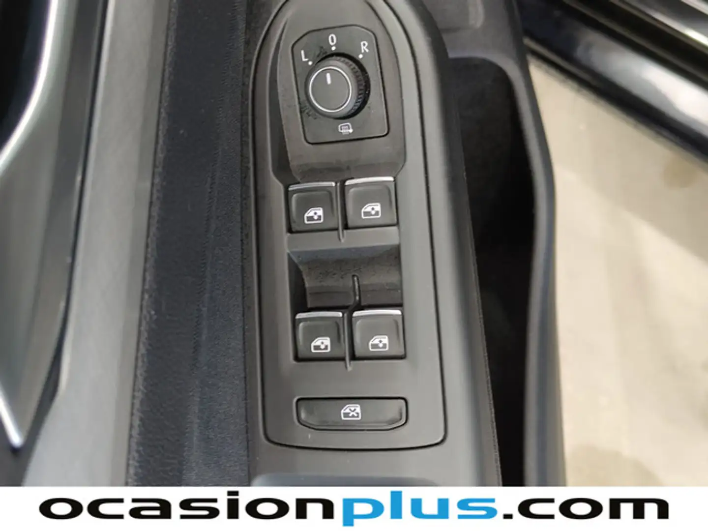 Volkswagen Golf 1.5 TSI Life 96kW Negro - 2