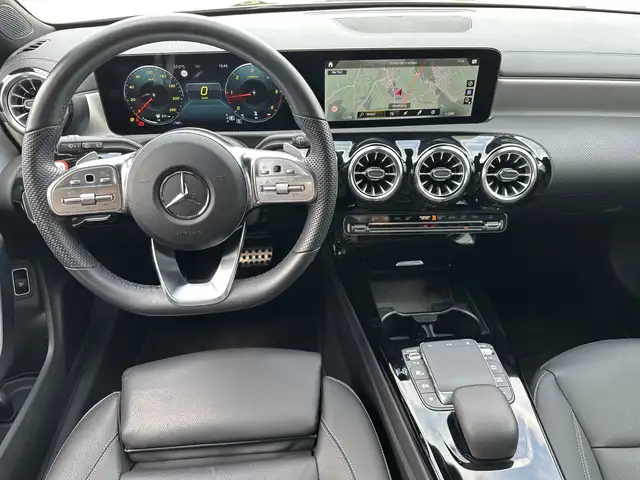Mercedes-Benz Cla view 13