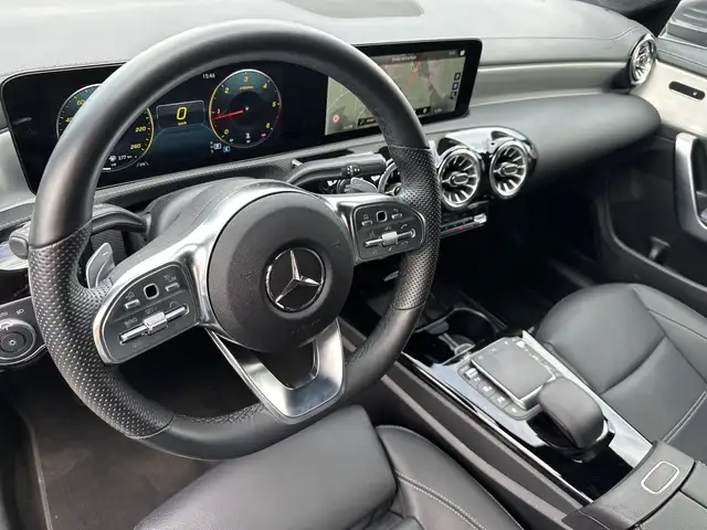 Mercedes-Benz Cla view 8