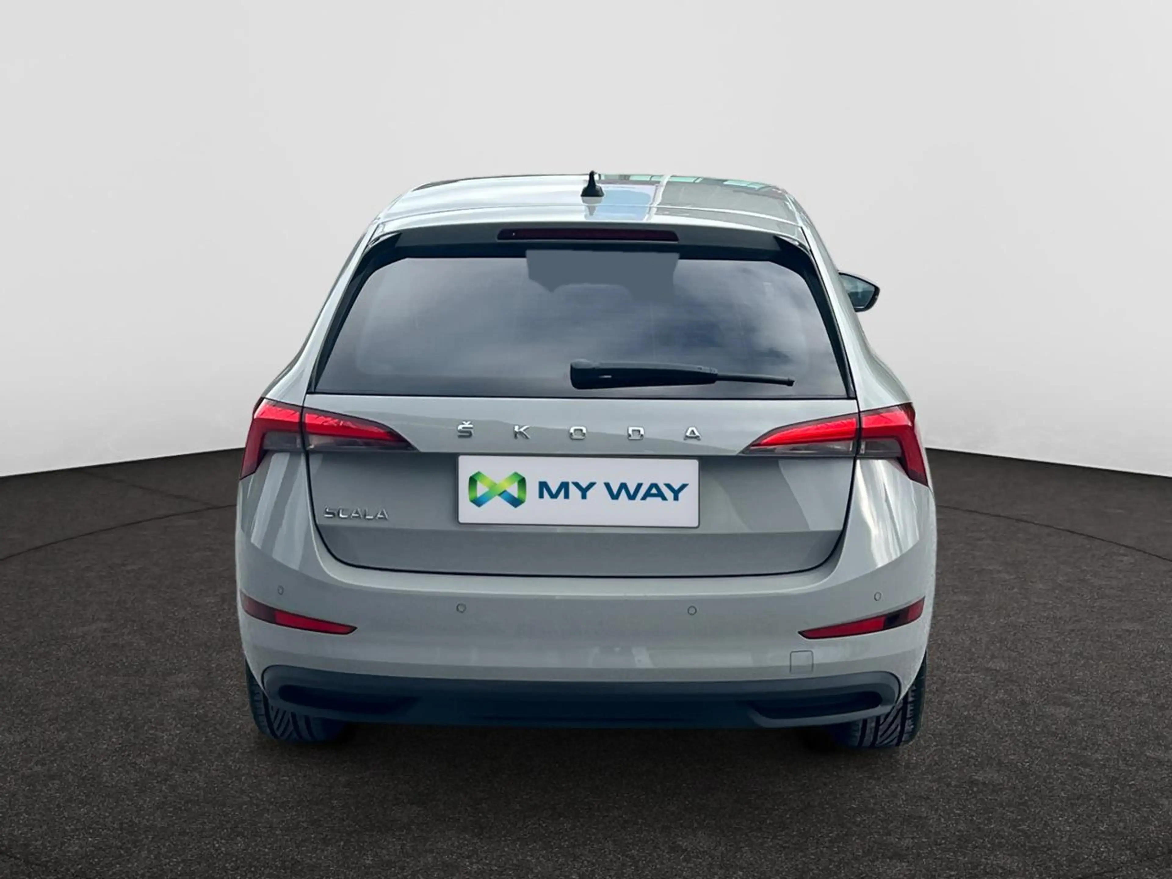 Skoda Scala 1.0 TSI Ambition — photo 3