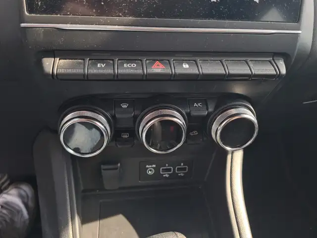 Renault Captur view 18