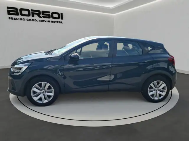 Renault Captur view 2