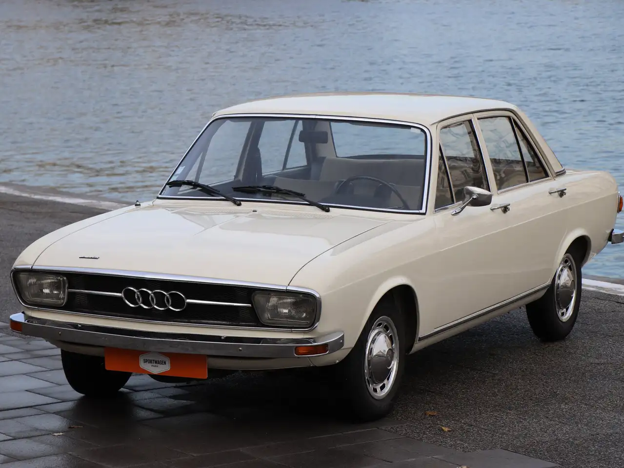 1973 - Audi 100 100 Boîte manuelle Berline