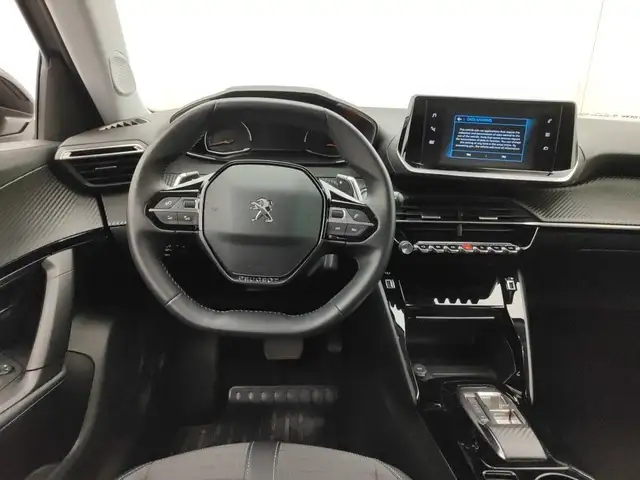Peugeot 2008 view 4