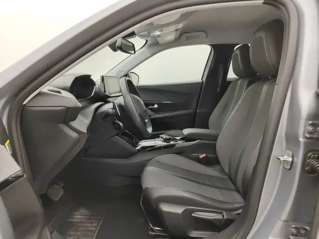 Peugeot 2008 view 8