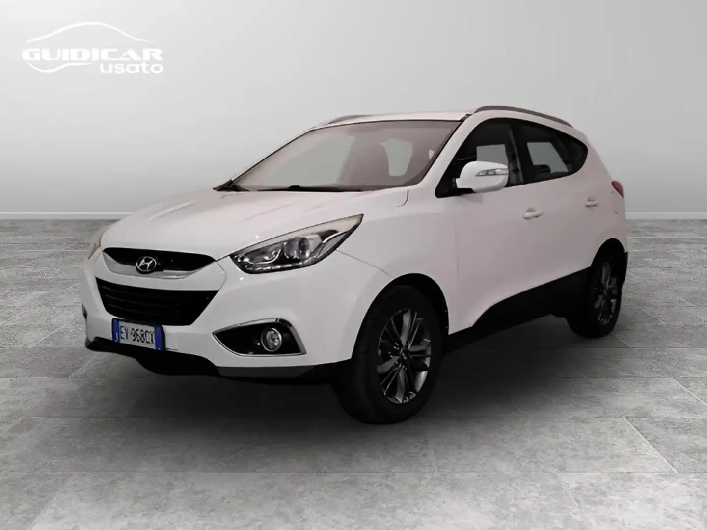Hyundai iX35 1.7 crdi Comfort 2wd FL Bianco - 1