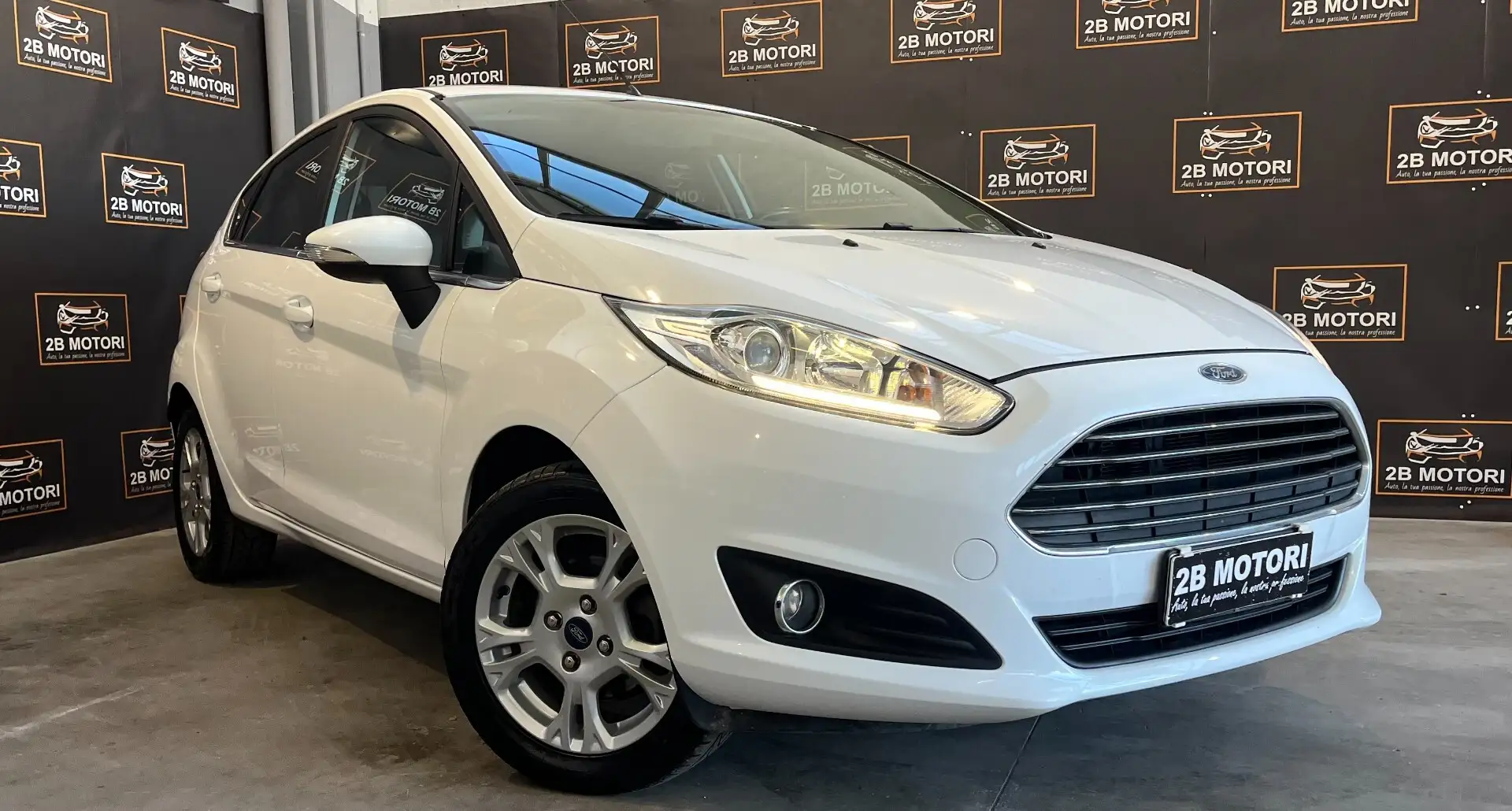 Ford Fiesta Fiesta 1.0 80CV 5 porte Titanium Blanc - 2