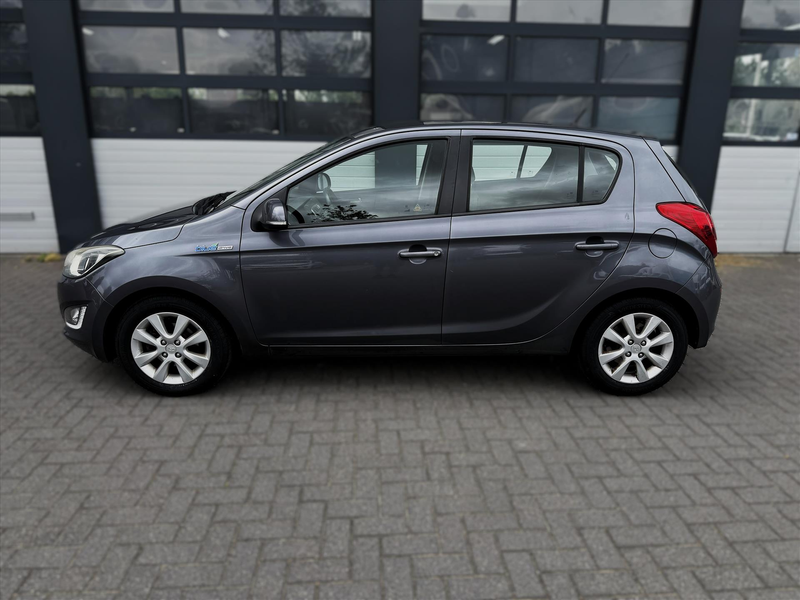 Hyundai i20 1.2I 86Pk, Apple/Carplay, 4 Nwe Banden, Trekhaak — photo 3