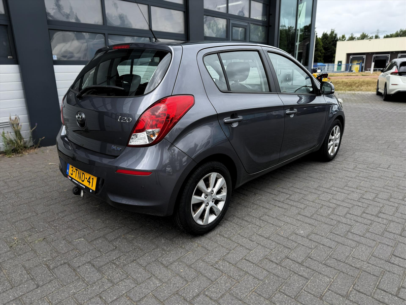Hyundai i20 1.2I 86Pk, Apple/Carplay, 4 Nwe Banden, Trekhaak — photo 9