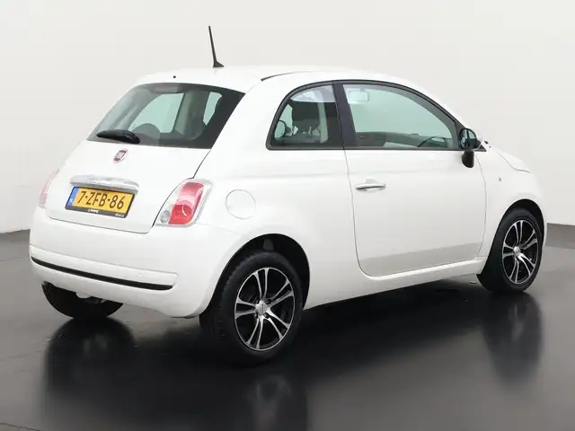 Fiat 500 view 4