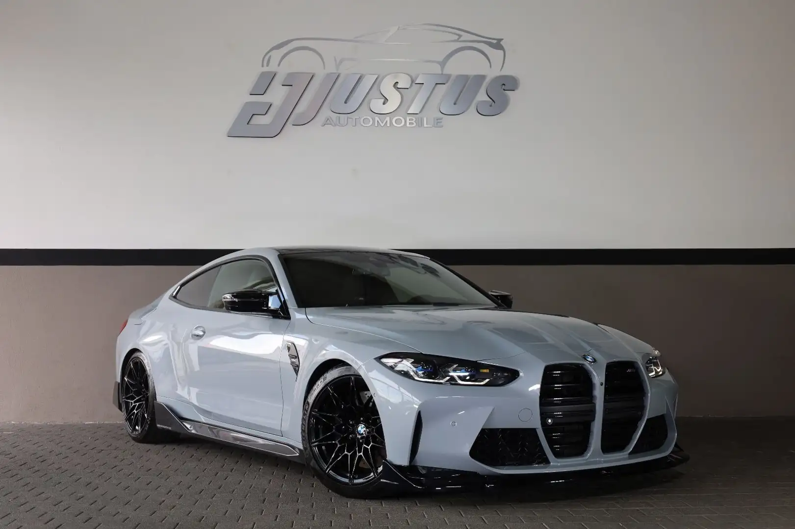 BMW M4 /360*/HUD/HK/TOTW/PDC/APPLE/WIFI/SHZ/R19*20 Grau - 1