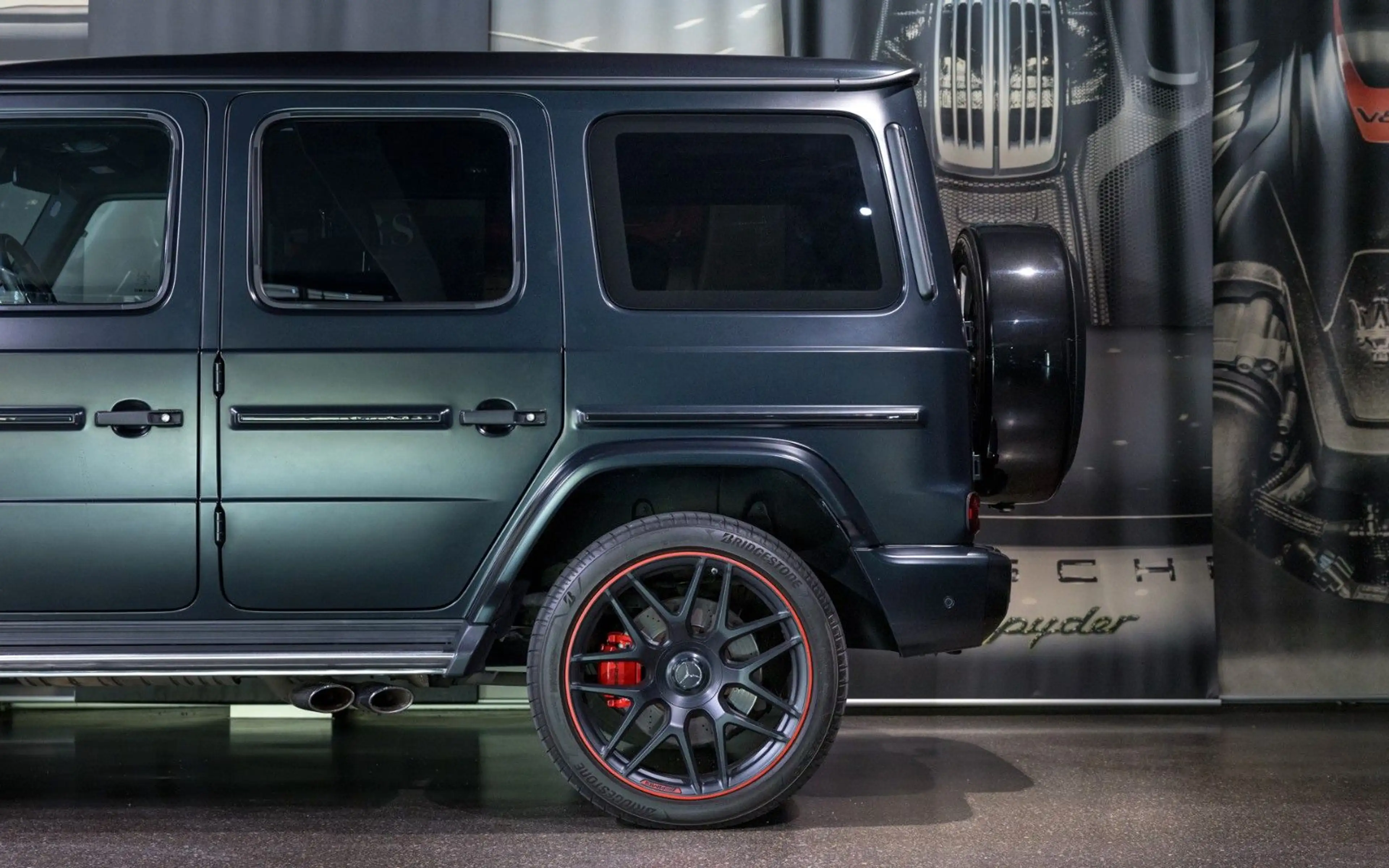 Mercedes-Benz G 63 AMG | EDITION 1 | NIGHTBLACKMAGNO | CARBON — photo 4