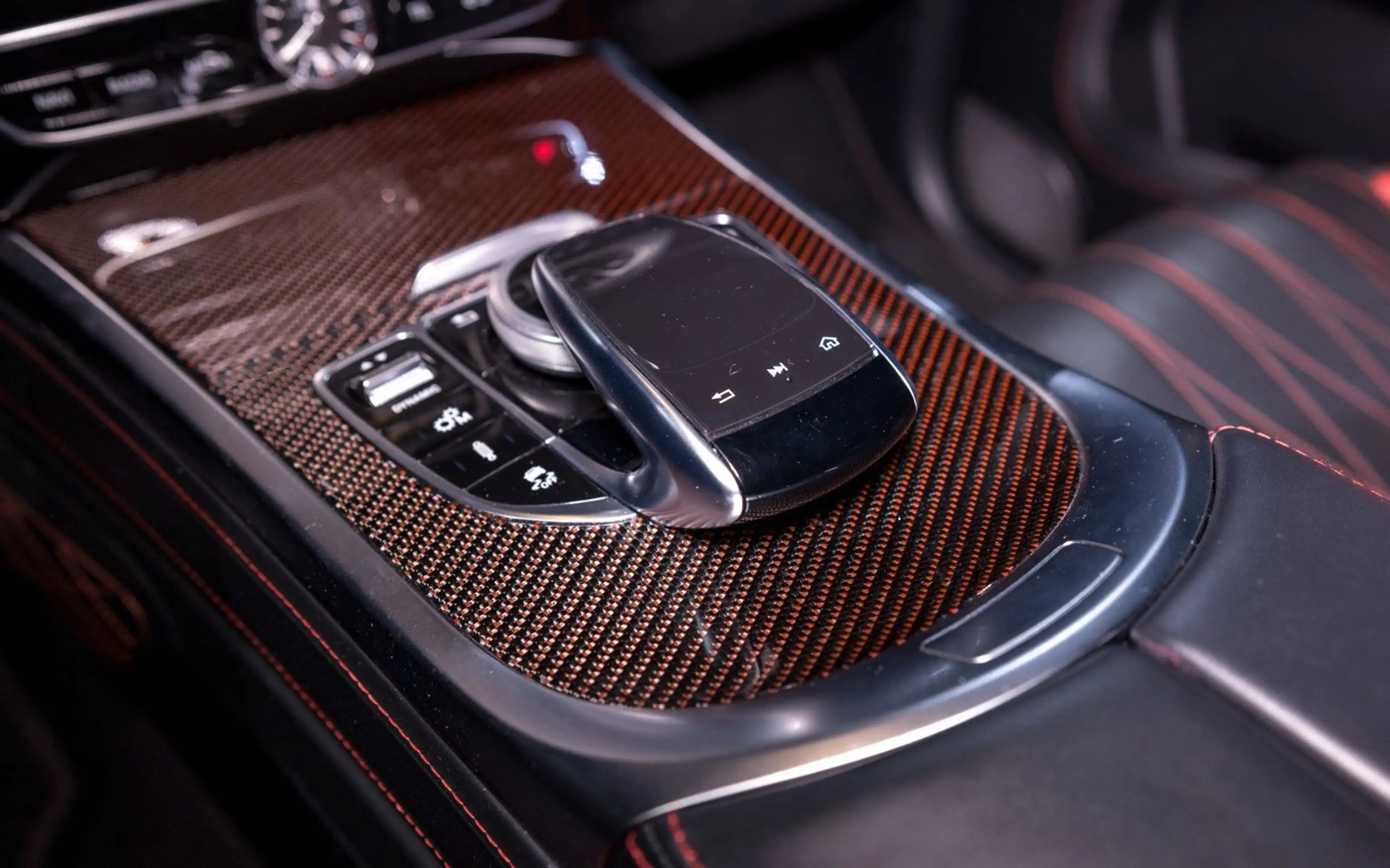 Mercedes-Benz G 63 AMG | EDITION 1 | NIGHTBLACKMAGNO | CARBON — photo 13