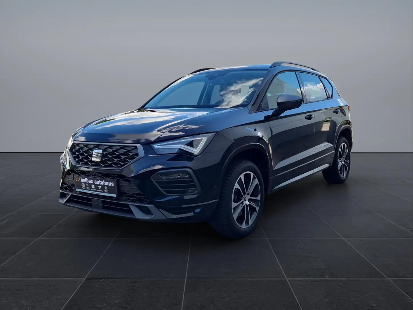 SEAT Ateca 2.0 TDI DSG FR+AHK+NAVI+KAMERA+VOLLLED+PDC+SHZ Schwarz - 2