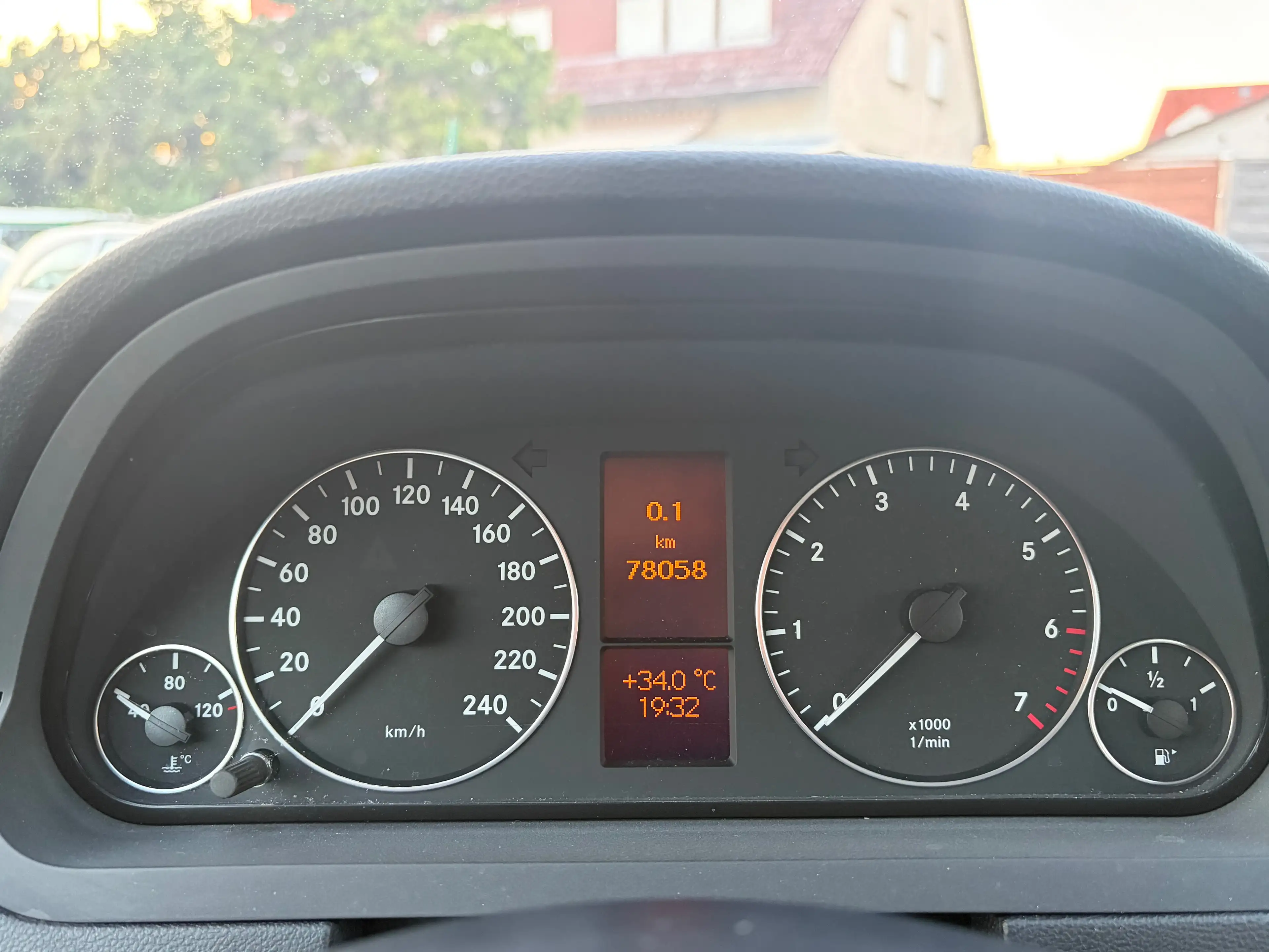 Mercedes-Benz A 180 A 180 5-türig*HU/AU Neu*Klima* — photo 15