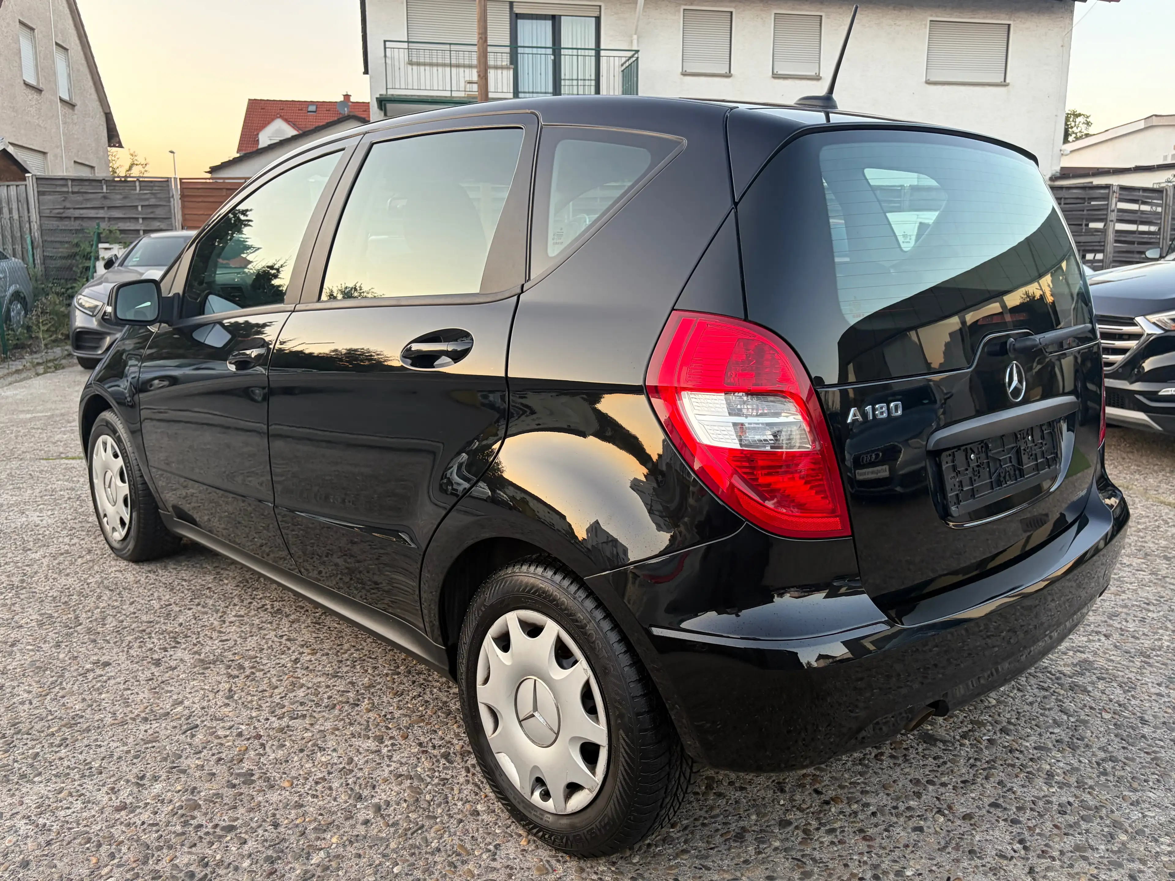 Mercedes-Benz A 180 A 180 5-türig*HU/AU Neu*Klima* — photo 3