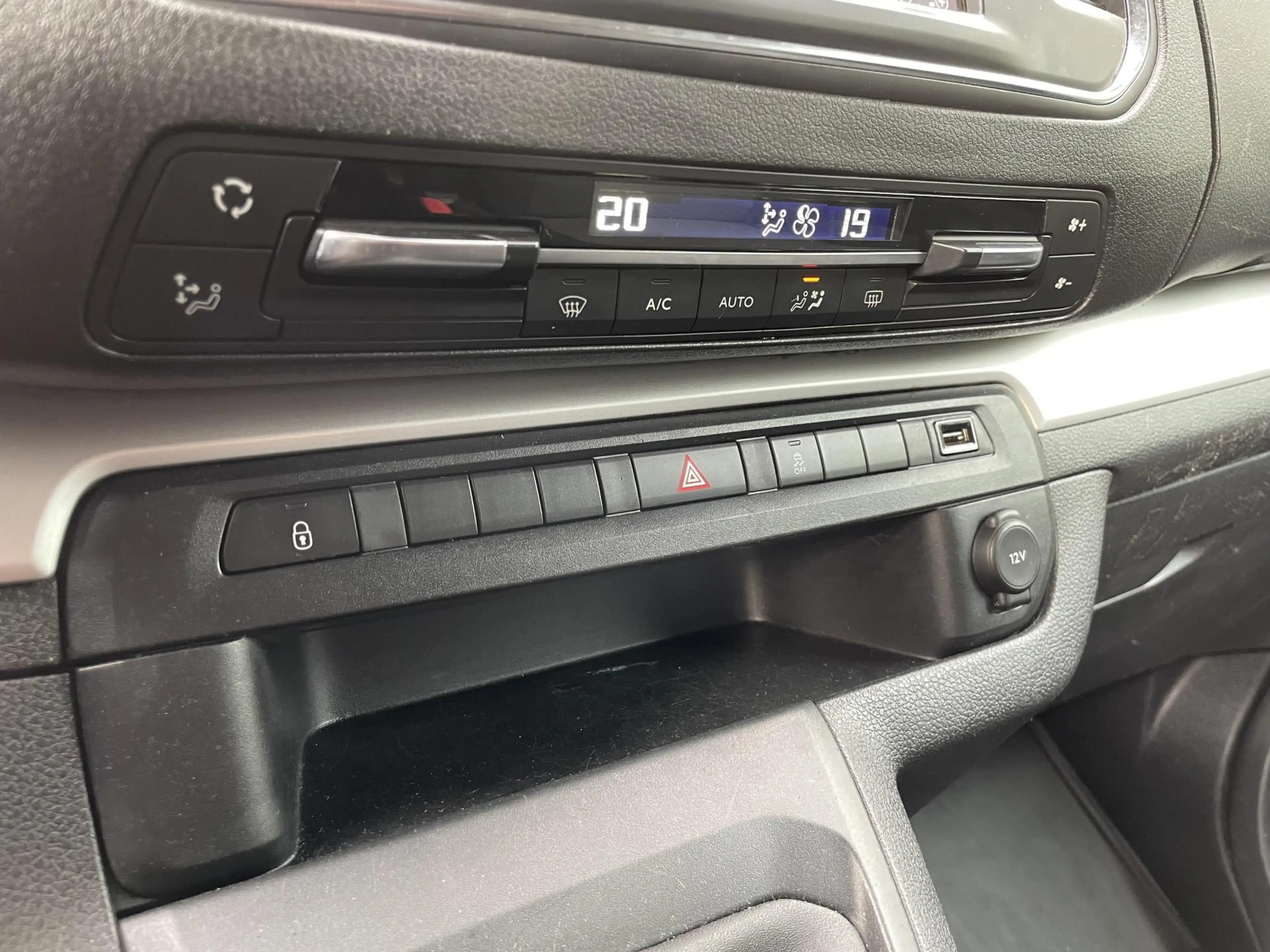 Citroen Spacetourer 1.6 BlueHDi 115 M S&S Business l 8 persoons l Clim — photo 13
