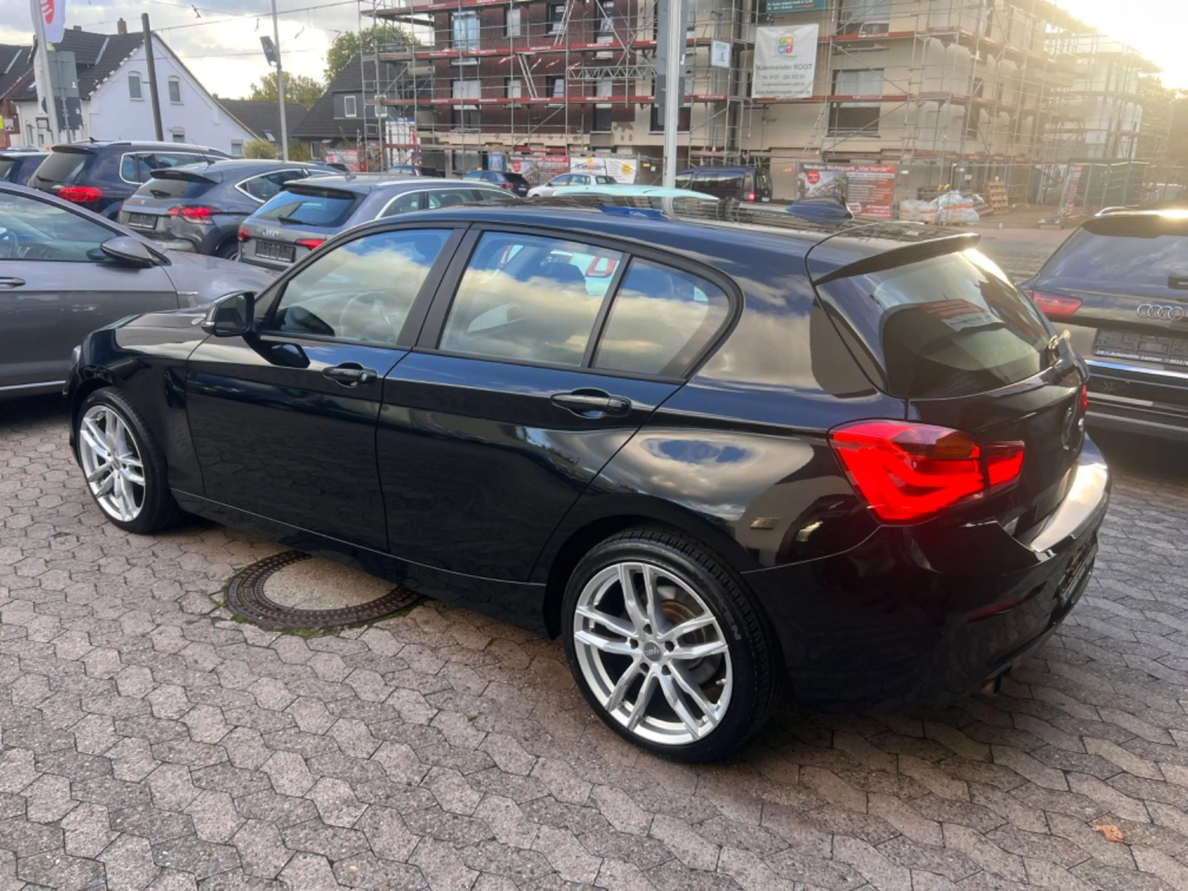 BMW 118 i 5-trg. Advantage~Automatik~Euro6~18.Zoll — photo 9