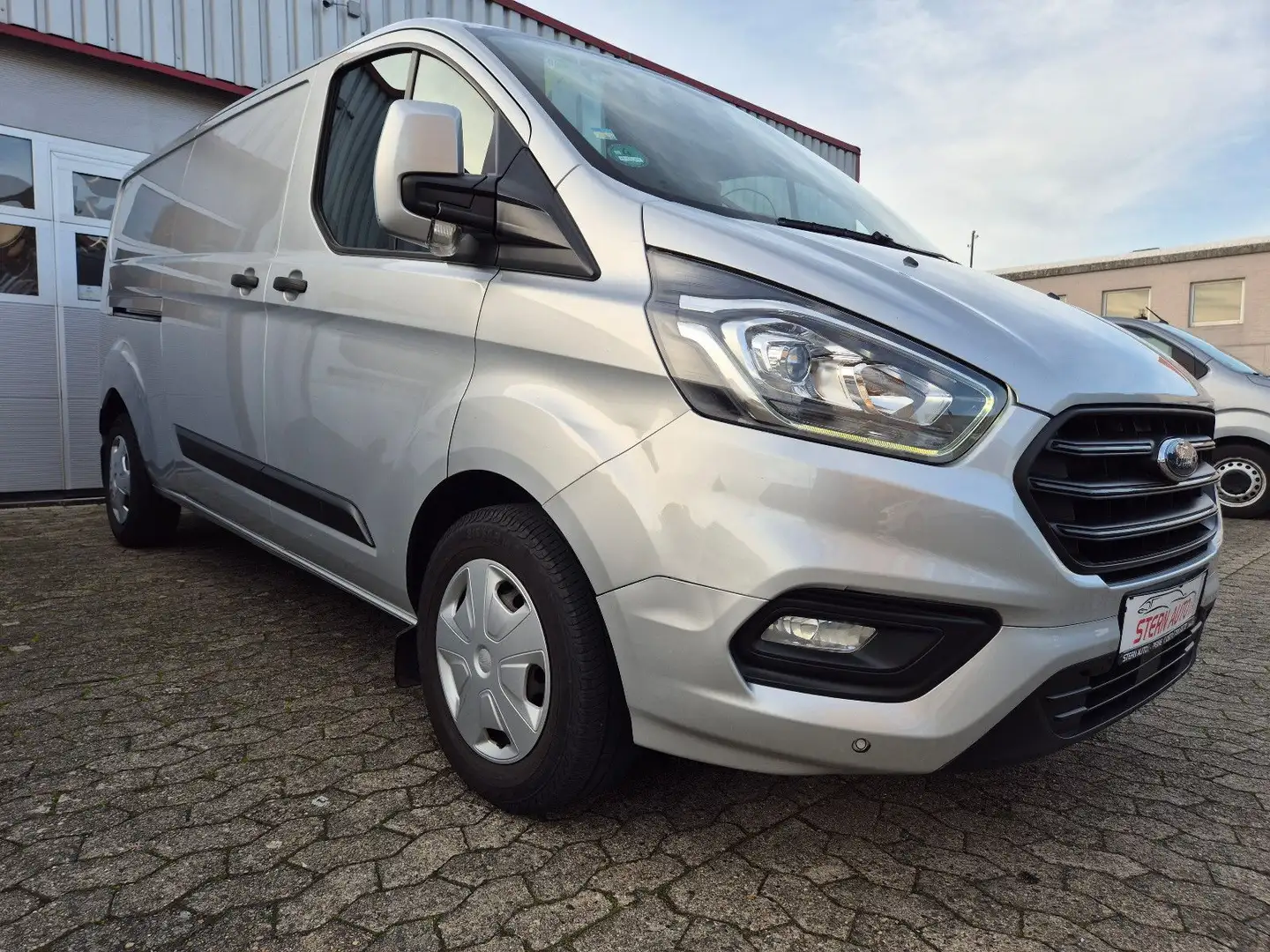 Ford Transit Custom L 2 Kasten LED,KLIMA,NAVI Silber - 2