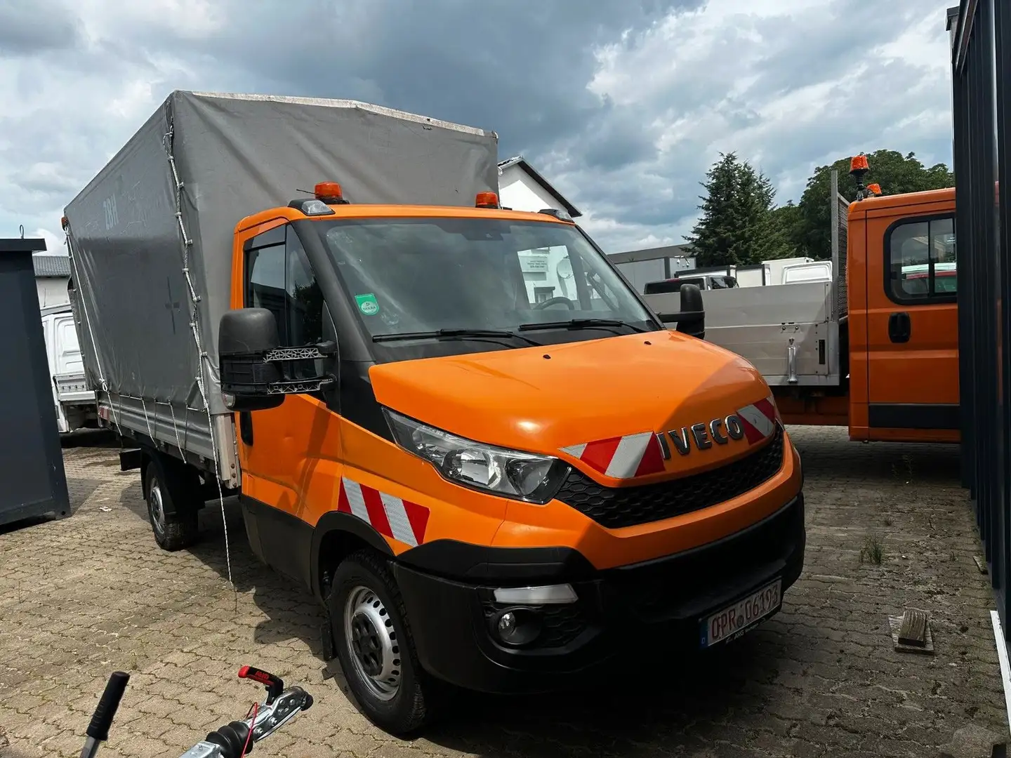 Iveco Daily 3Seitenkipper/Plane luftfedert.Schwingsitz Naranja - 1