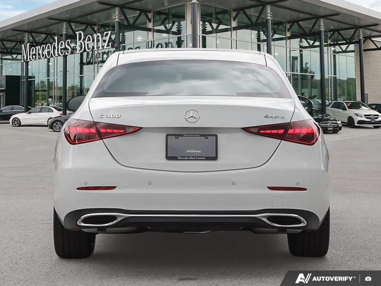 Mercedes-Benz C-Class photo Mercedes-Benz C-Class