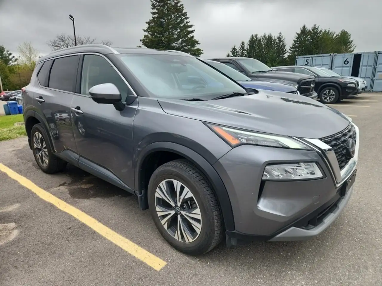 Nissan Rogue снимка Nissan Rogue