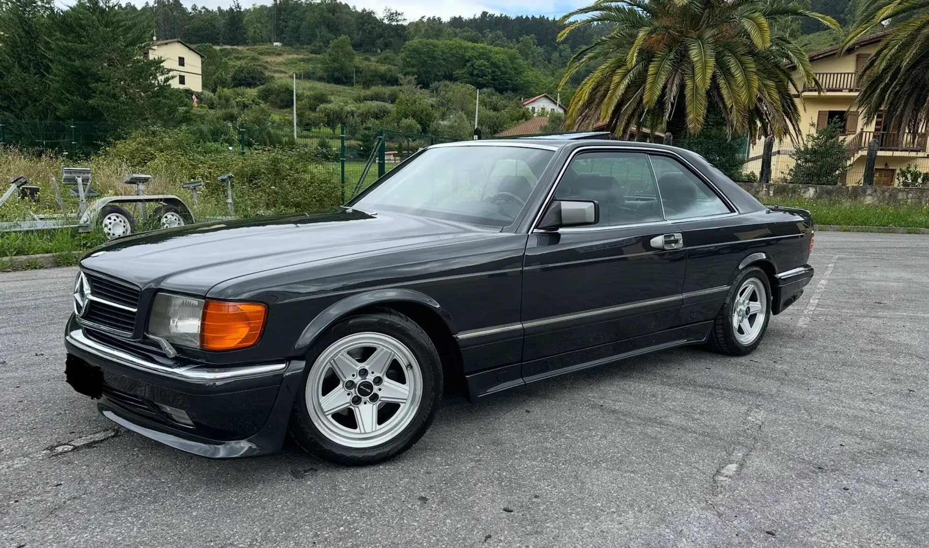 Mercedes-Benz 560 SEC Noir - 2