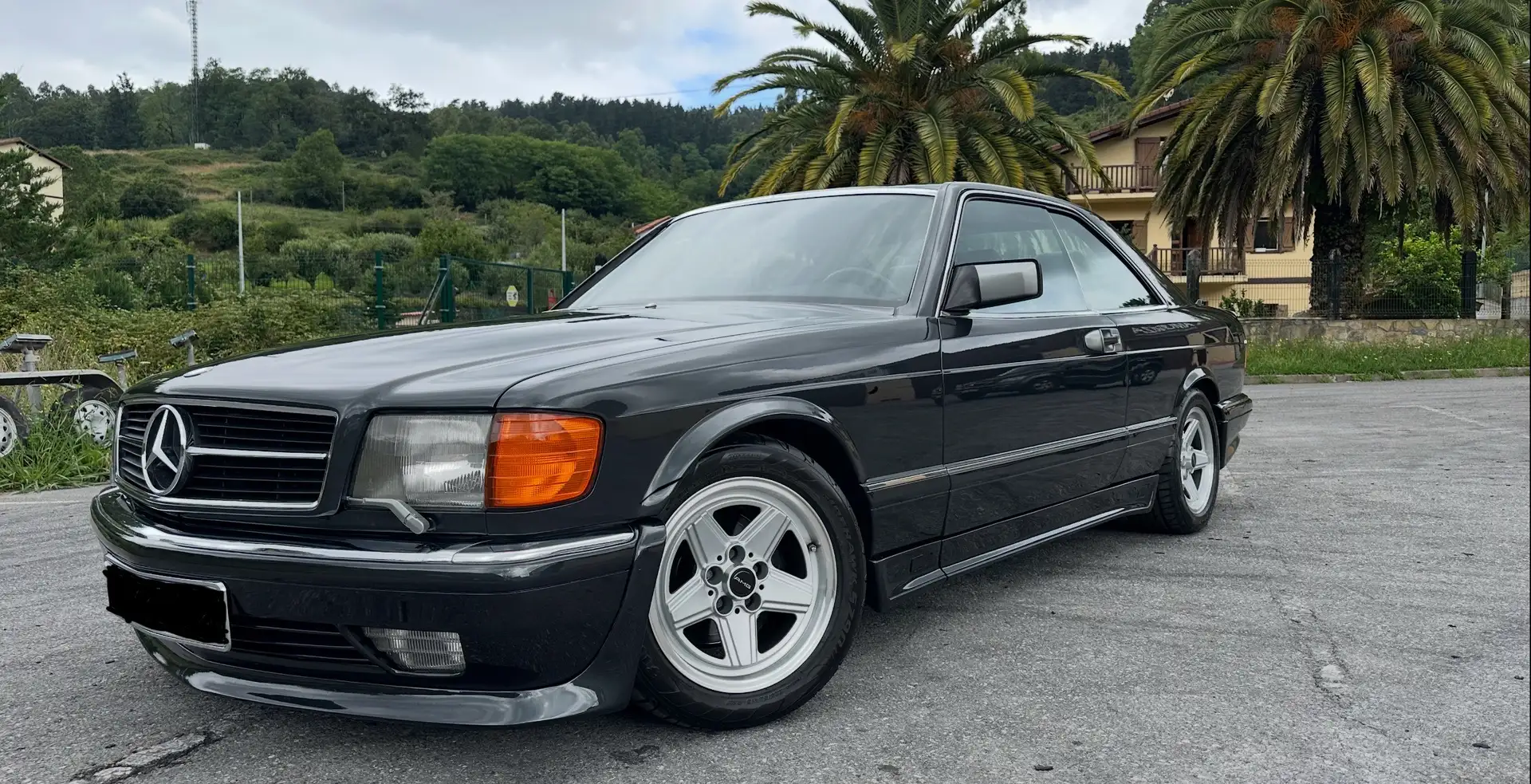 Mercedes-Benz 560 SEC Noir - 1