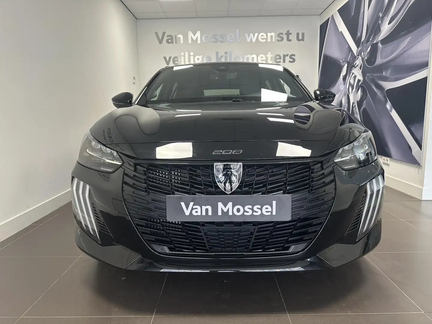 Peugeot 208 1.2 PureTech 100 GT | Keyless Entry | Nav | Climat Zwart - 2