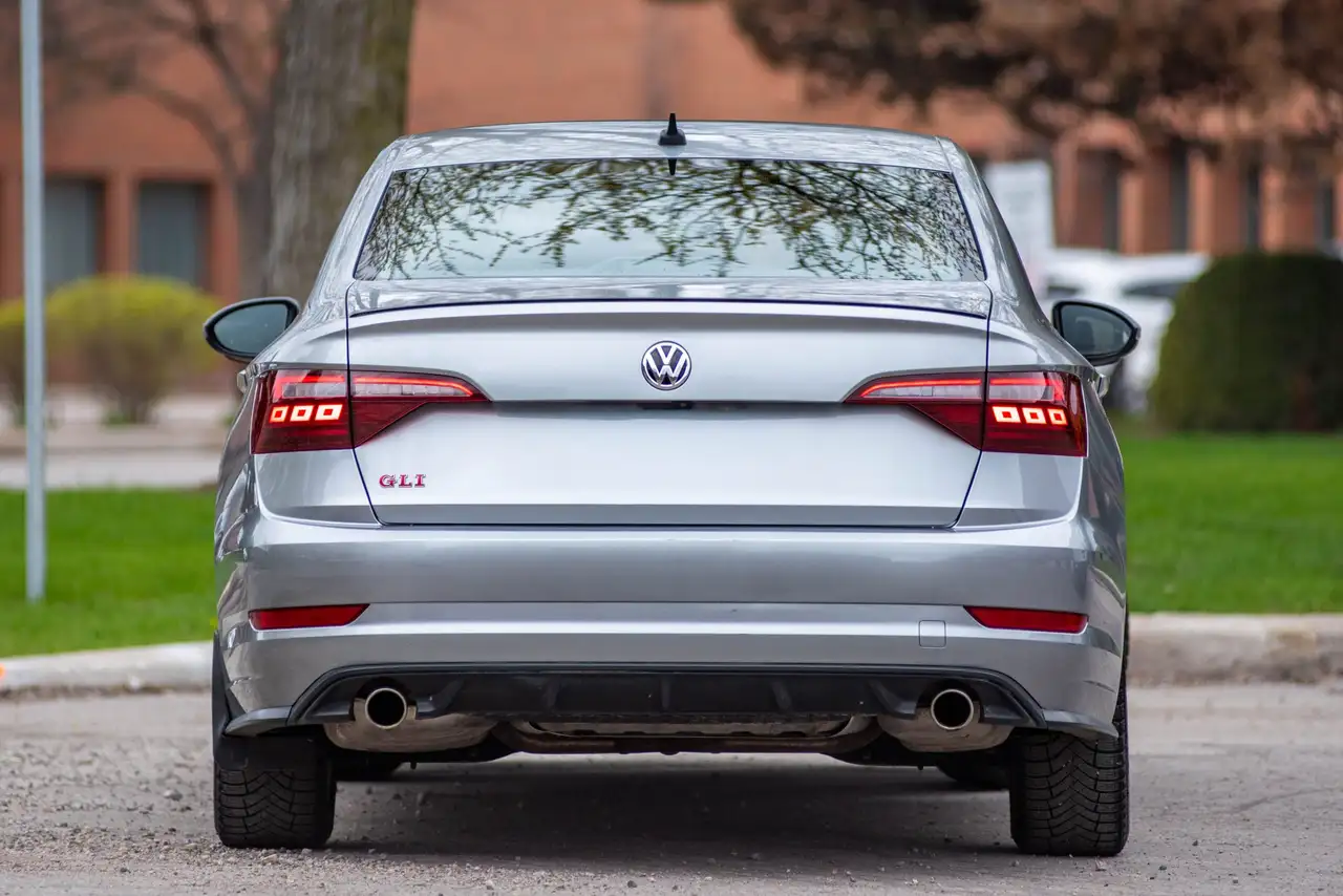 Volkswagen Jetta снимка Volkswagen Jetta