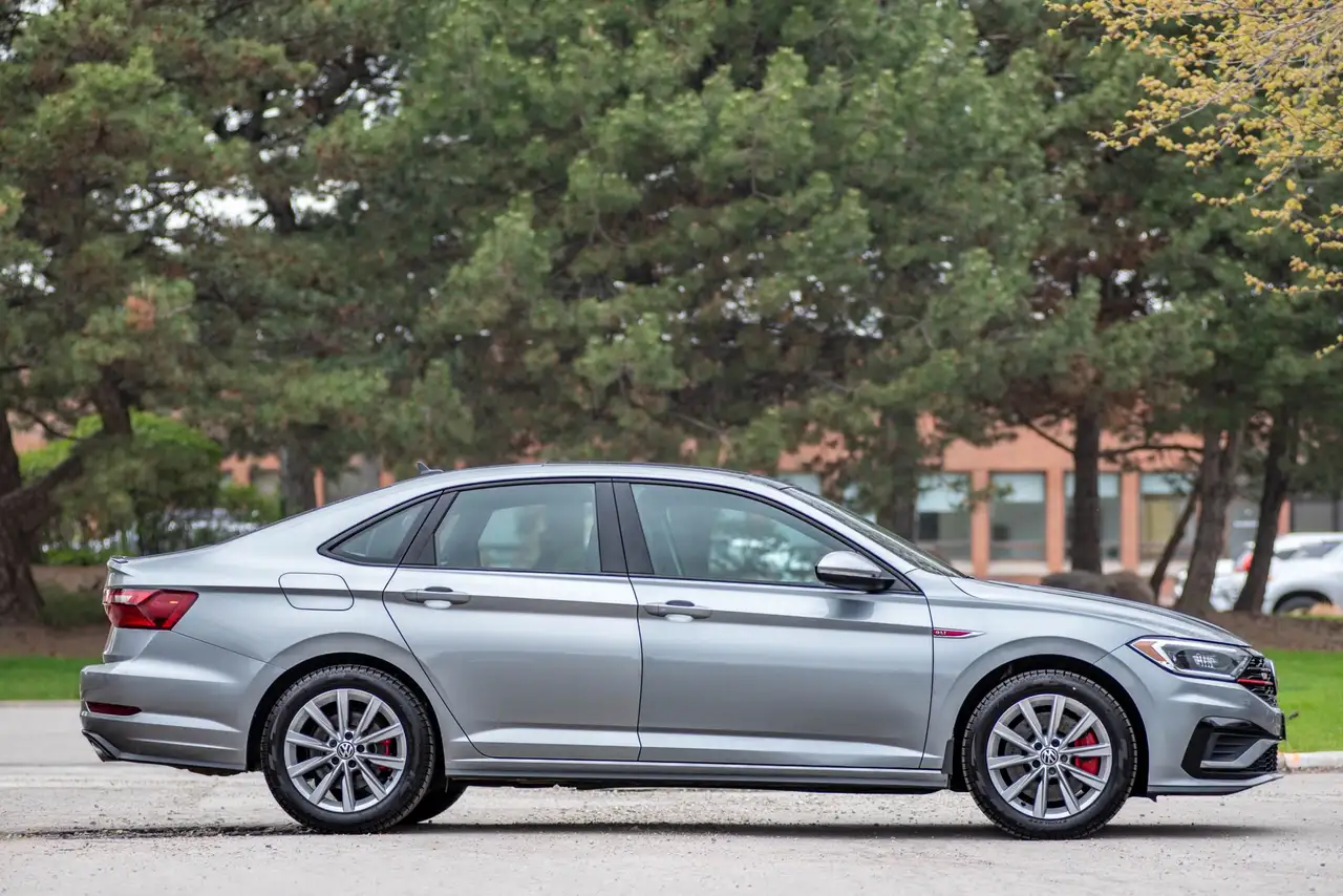Volkswagen Jetta снимка Volkswagen Jetta