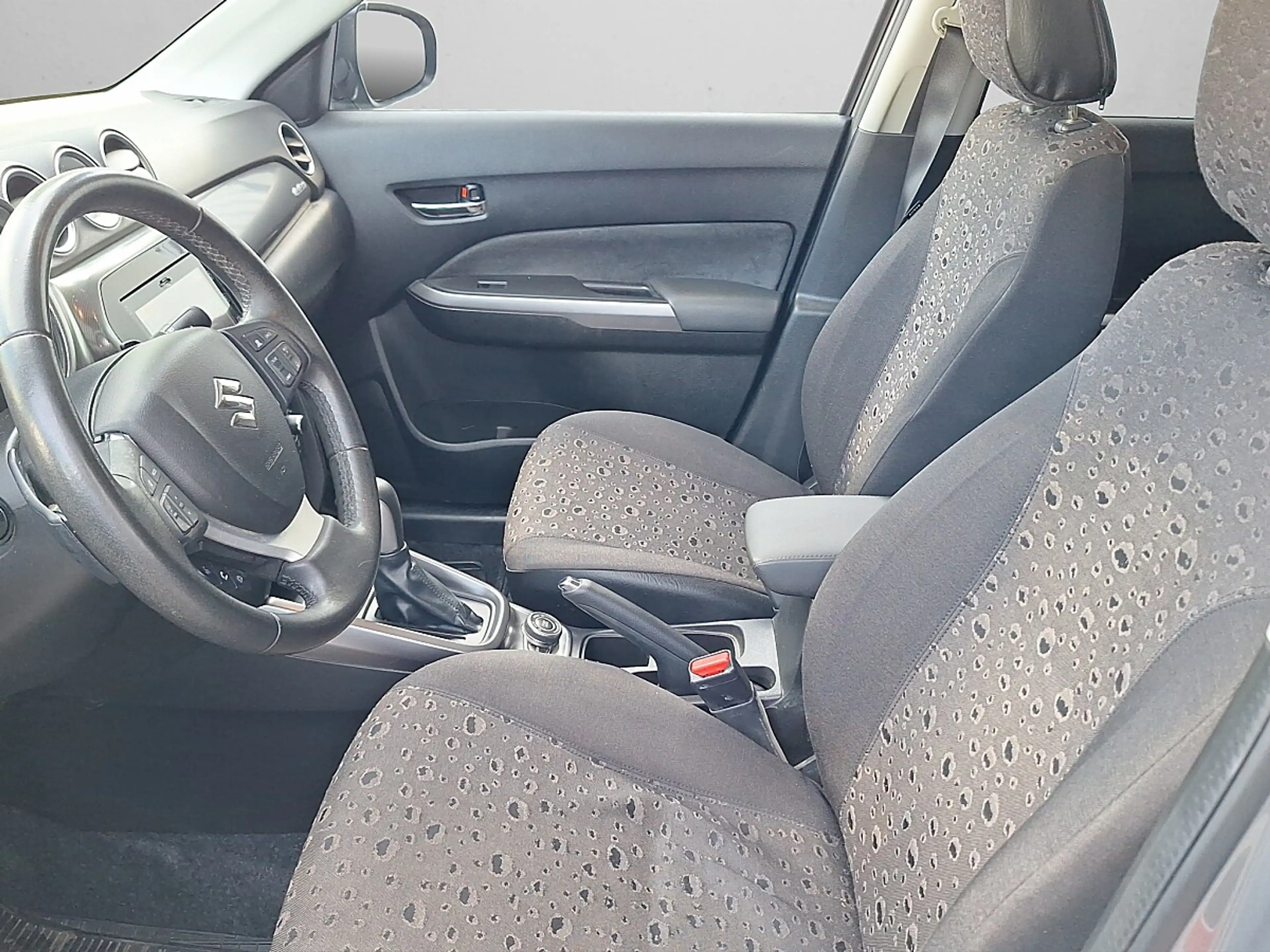 Suzuki Vitara 1,4 DITC ALLGRIP flash Aut. — photo 9