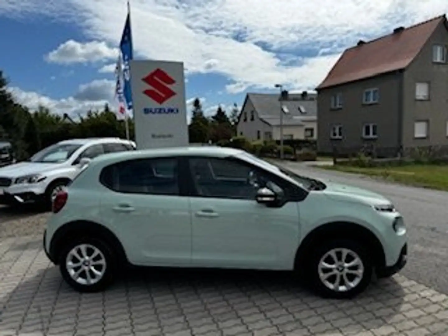 Citroen C3 Feel Зелений - 1