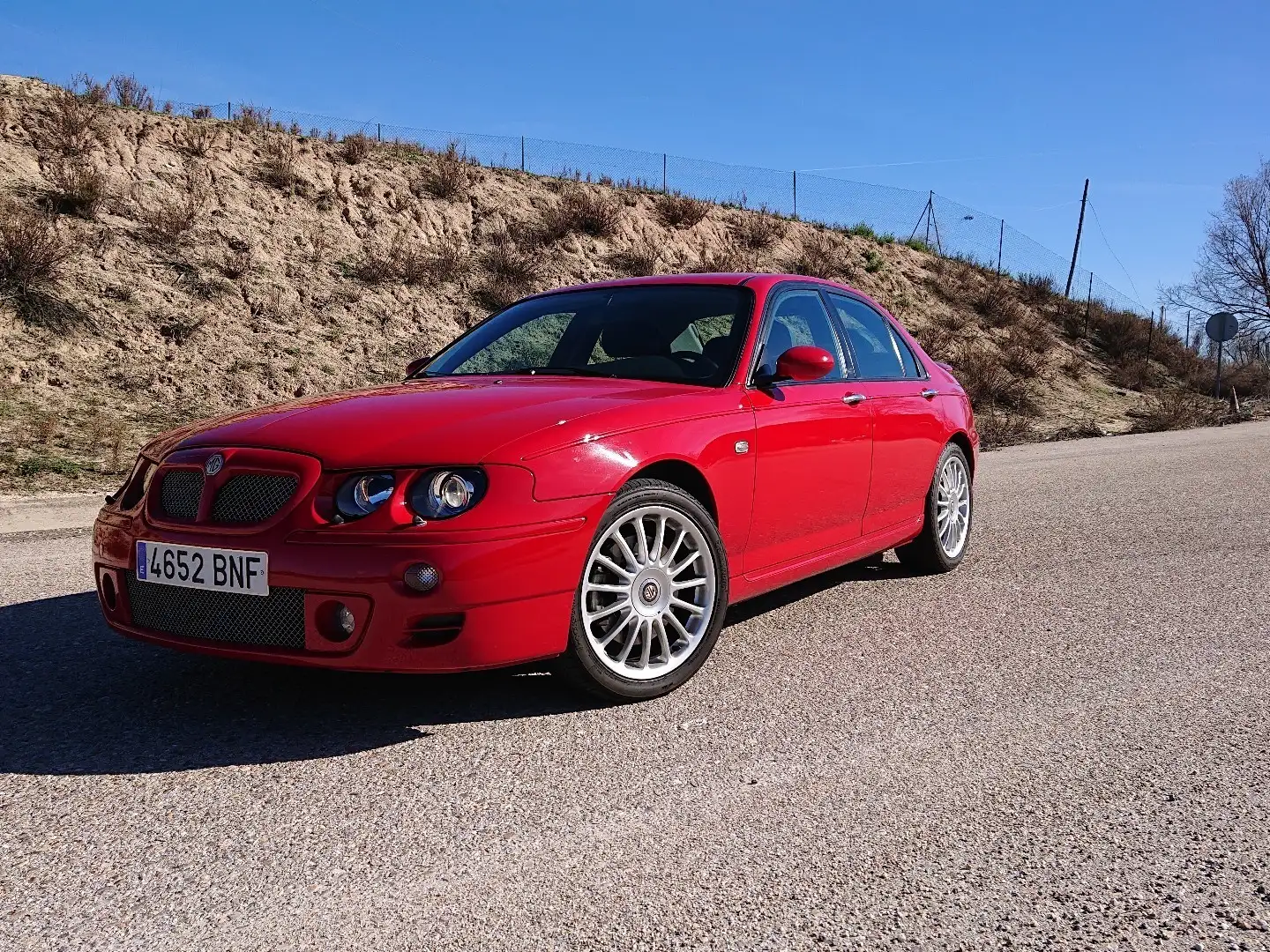 MG ZT 2.5 V6 190 Core Czerwony - 1