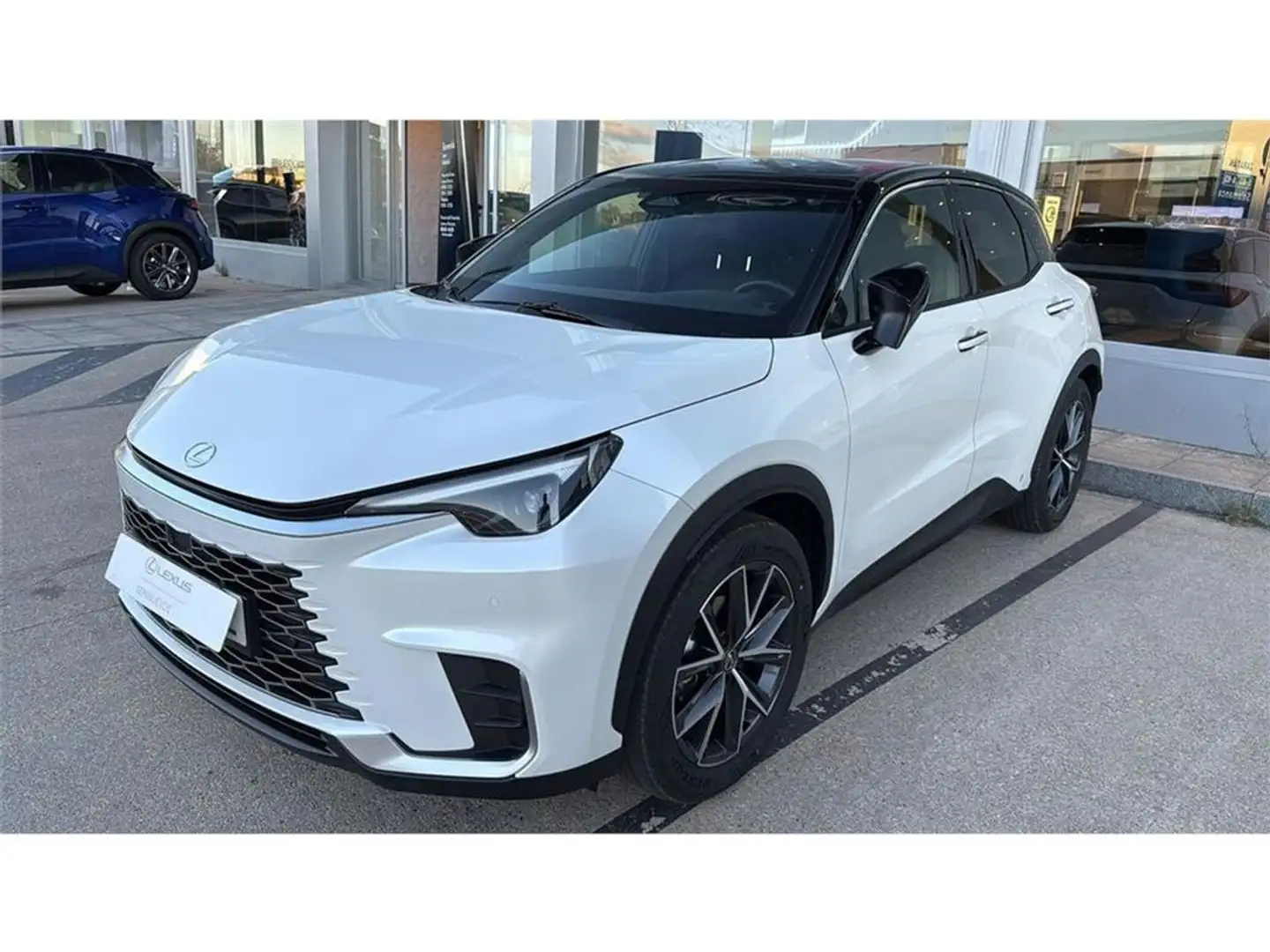 Lexus LBX EMOTION+ Weiß - 1