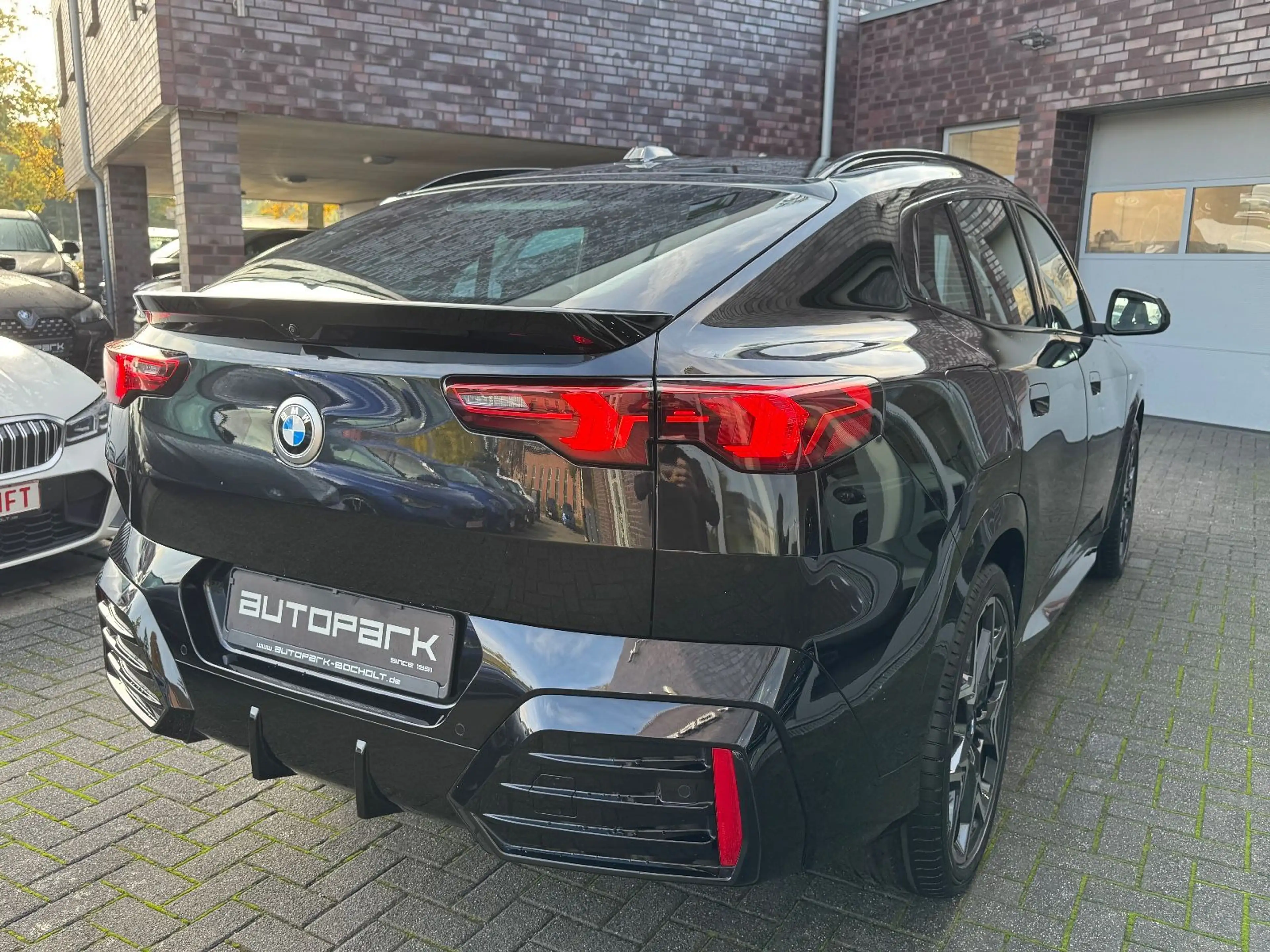 BMW X2 20d xDrive M Sport AHK h/k DA+ Ad-LED RFK 20" — photo 7