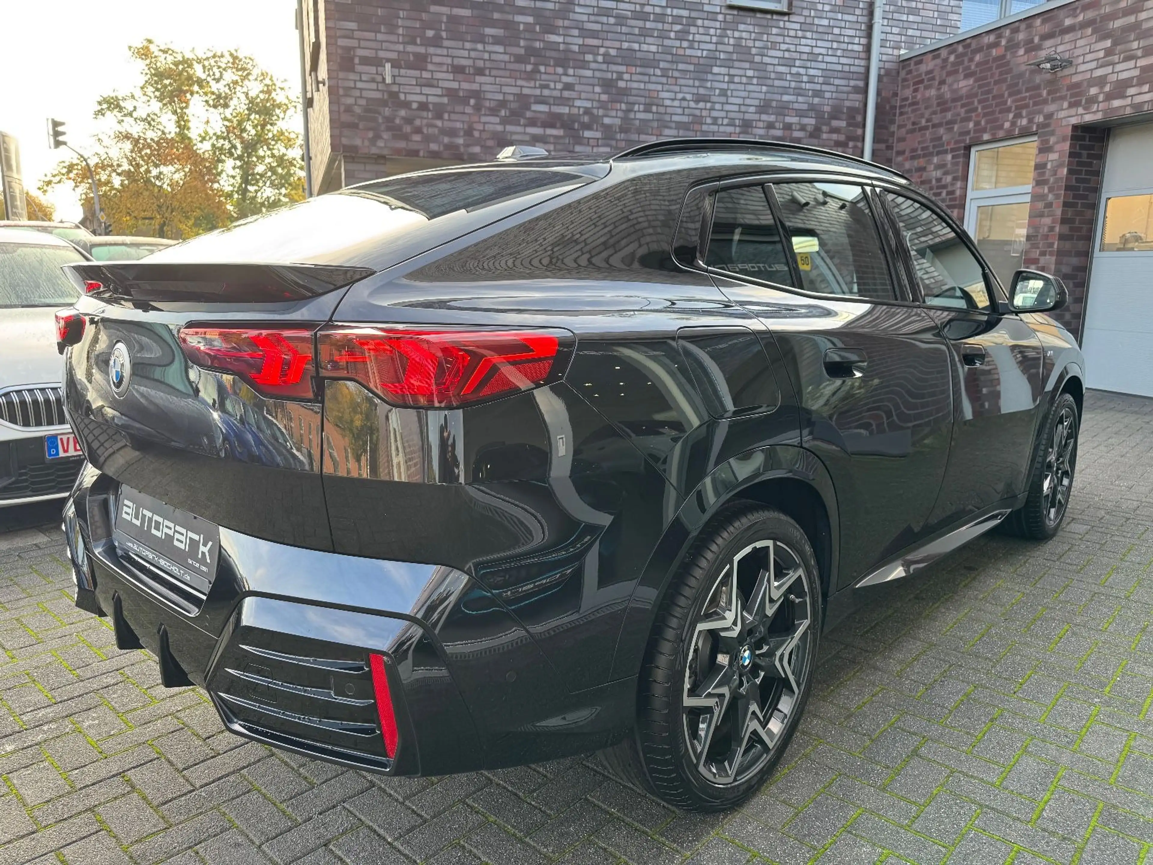 BMW X2 20d xDrive M Sport AHK h/k DA+ Ad-LED RFK 20" — photo 6