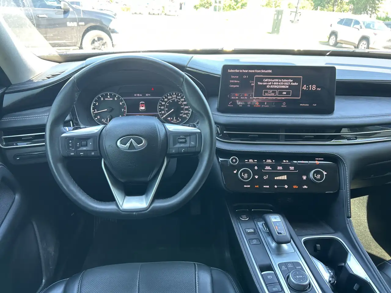 Infiniti QX60 снимка Infiniti QX60