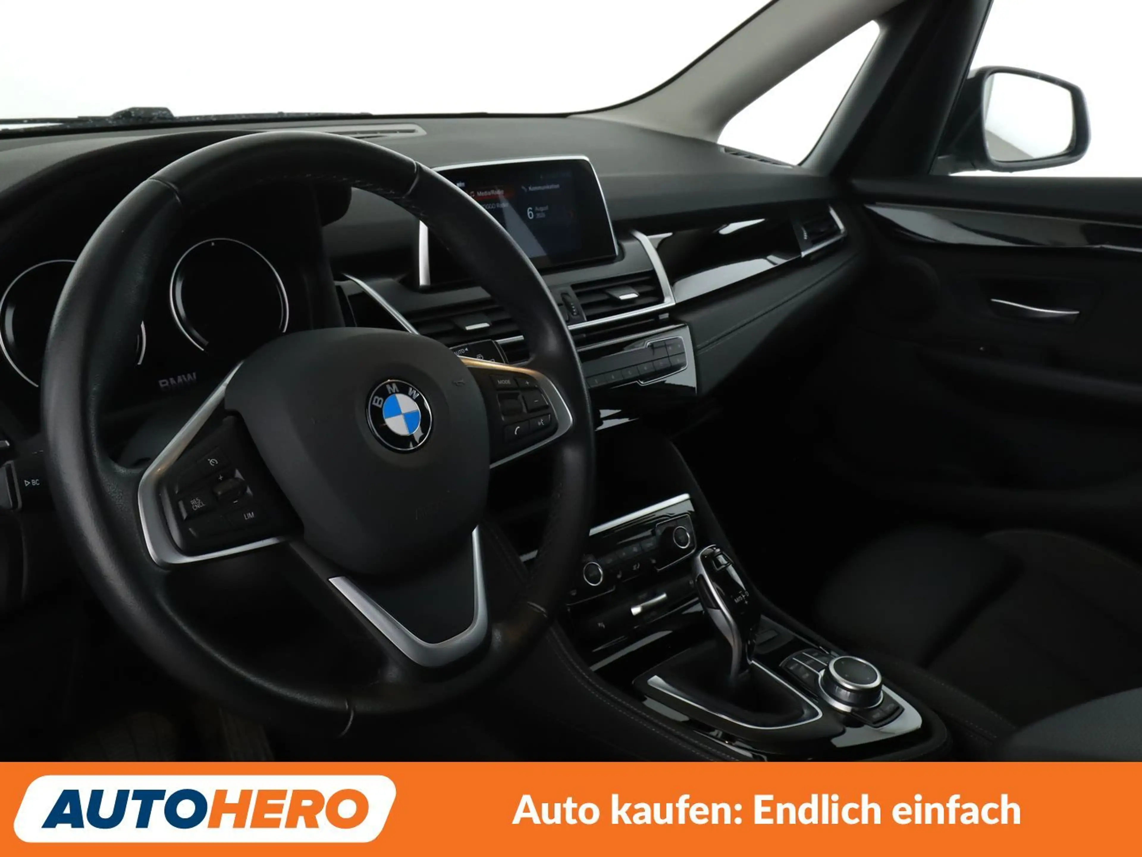 BMW 220 220d Active Tourer Sport Line Aut.*NAVI*LED*CAM* — photo 11