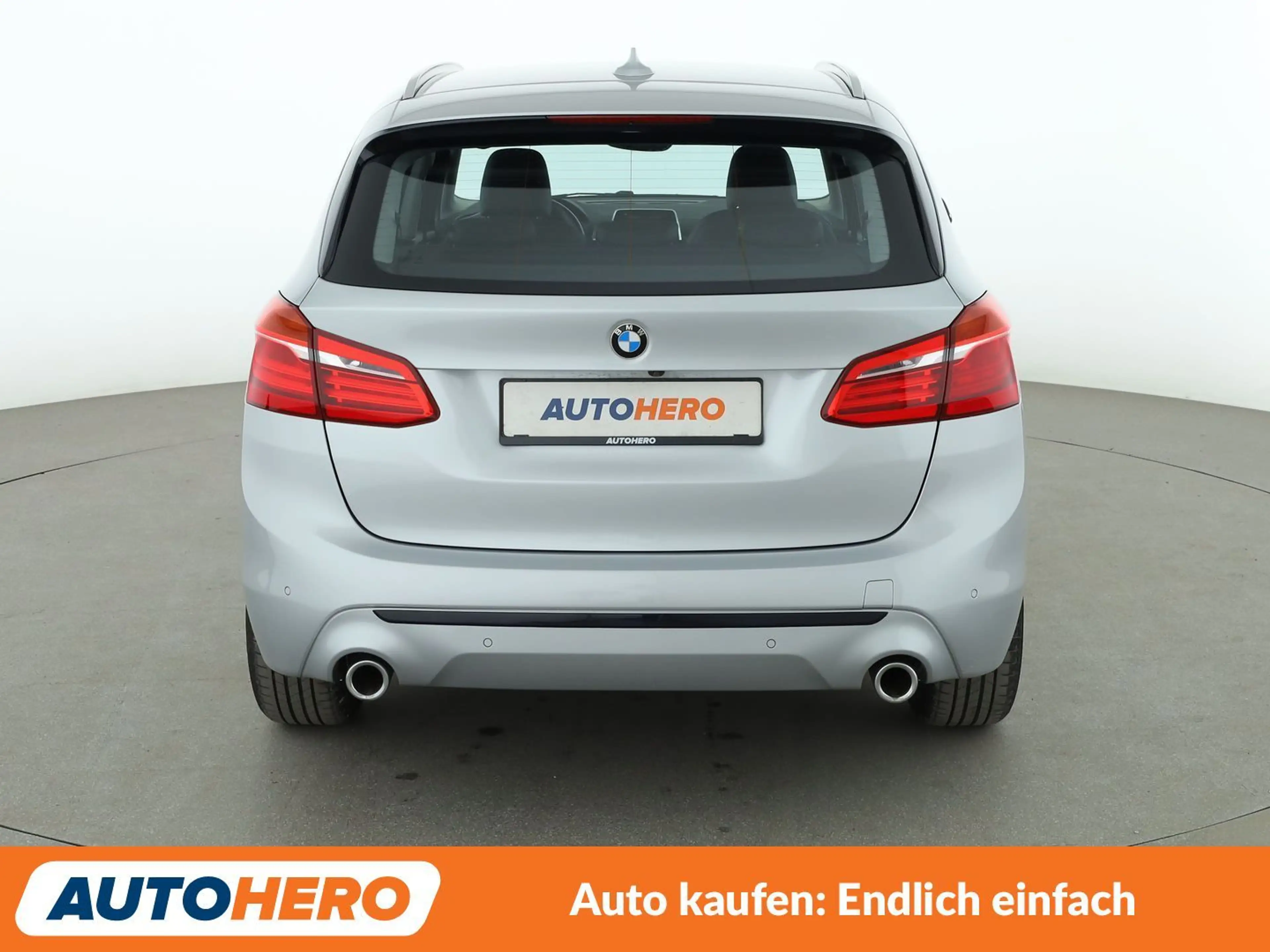 BMW 220 220d Active Tourer Sport Line Aut.*NAVI*LED*CAM* — photo 5