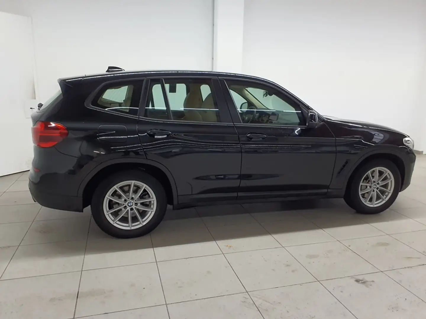 BMW X3 X3 xDrive30i Aut. Advantage Navi Leder HuD Noir - 2