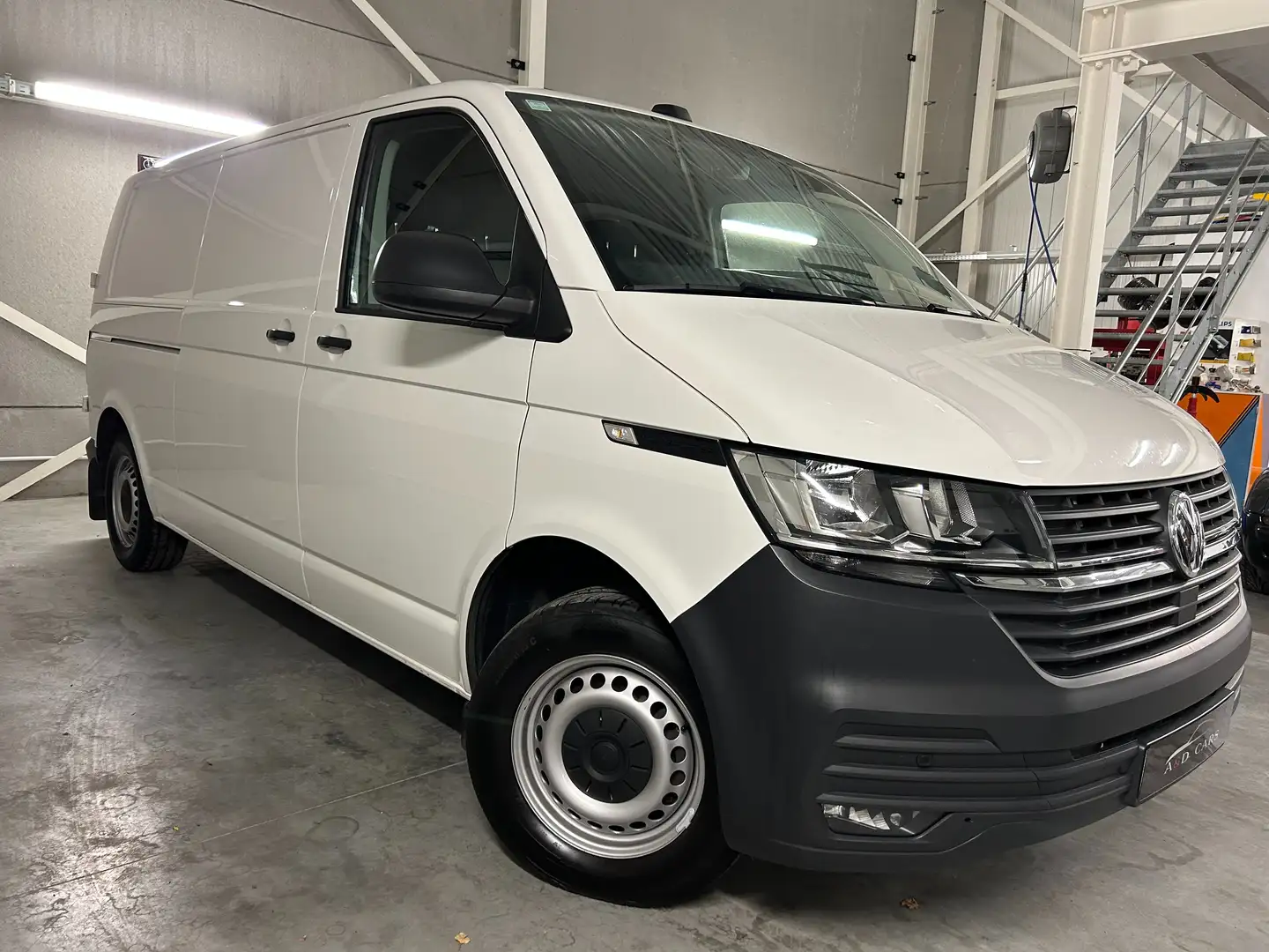 Volkswagen T6.1 Transporter 2.0 TDi DSG AUTOMATIQUE- CAMERA- CRUISE- CARPLAY Wit - 1
