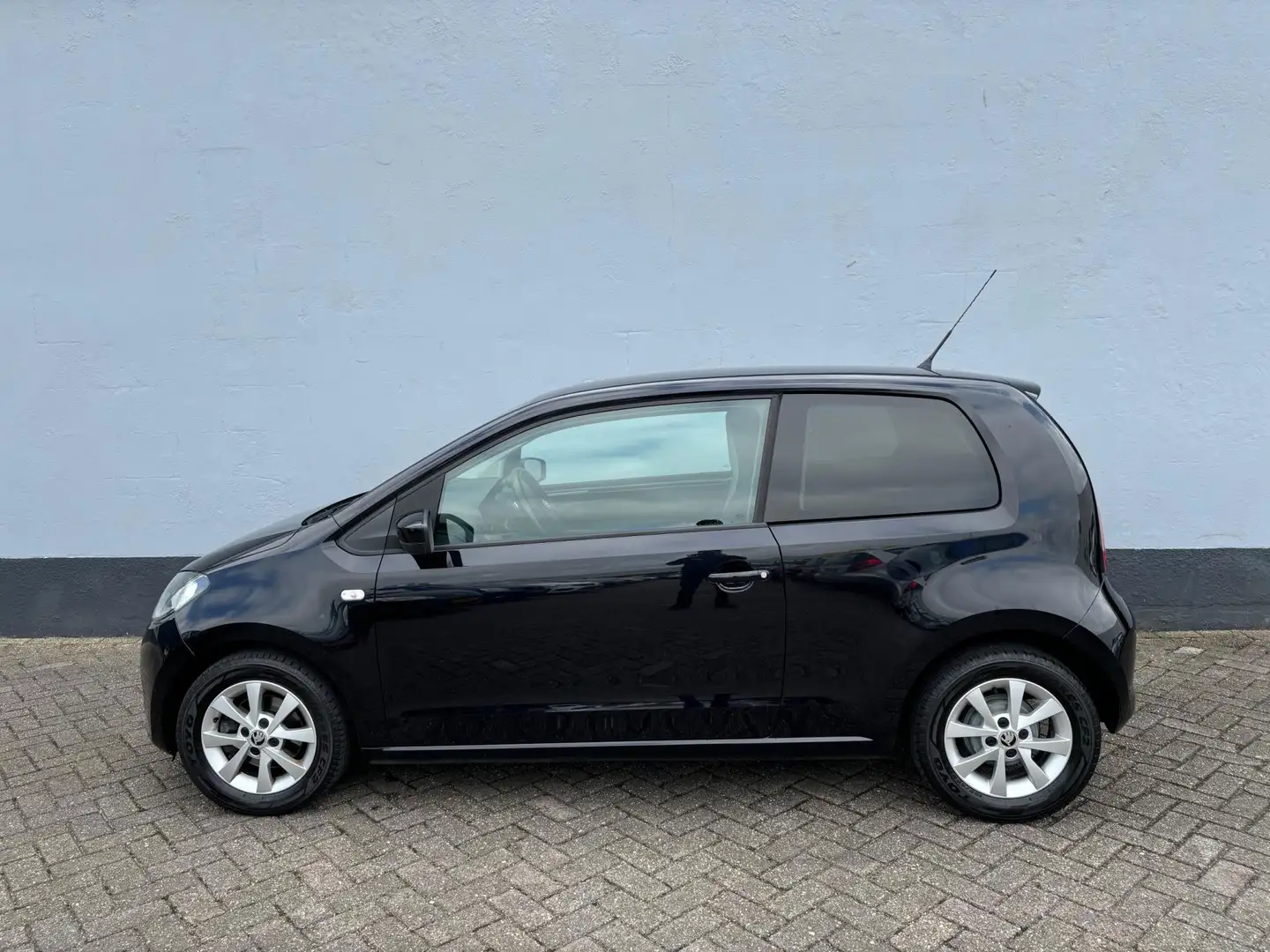 Skoda Citigo 1.0 Greentech Tour - Airco - LMV Zwart - 2