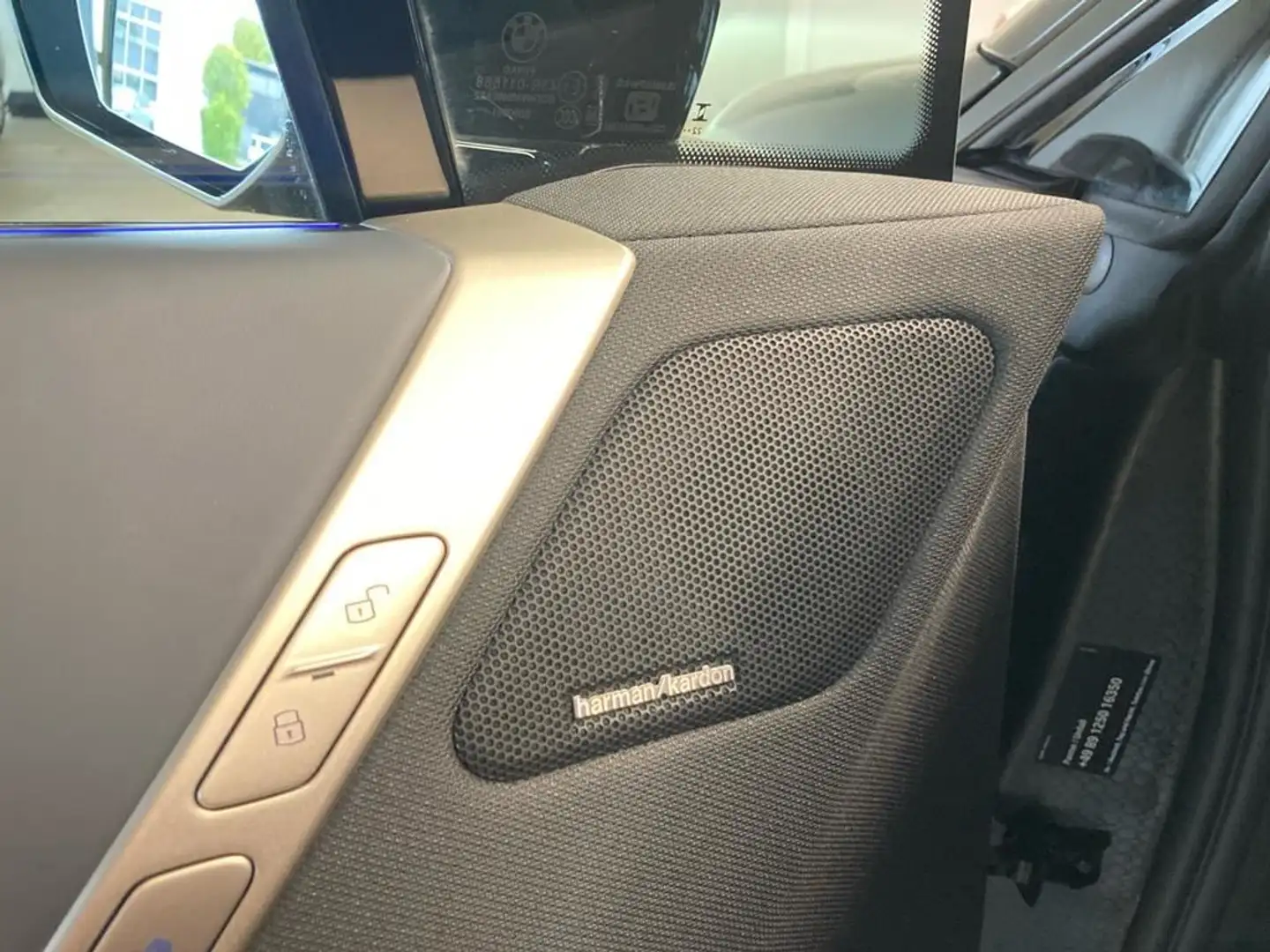 BMW iX Sportpaket Schwarz - 2